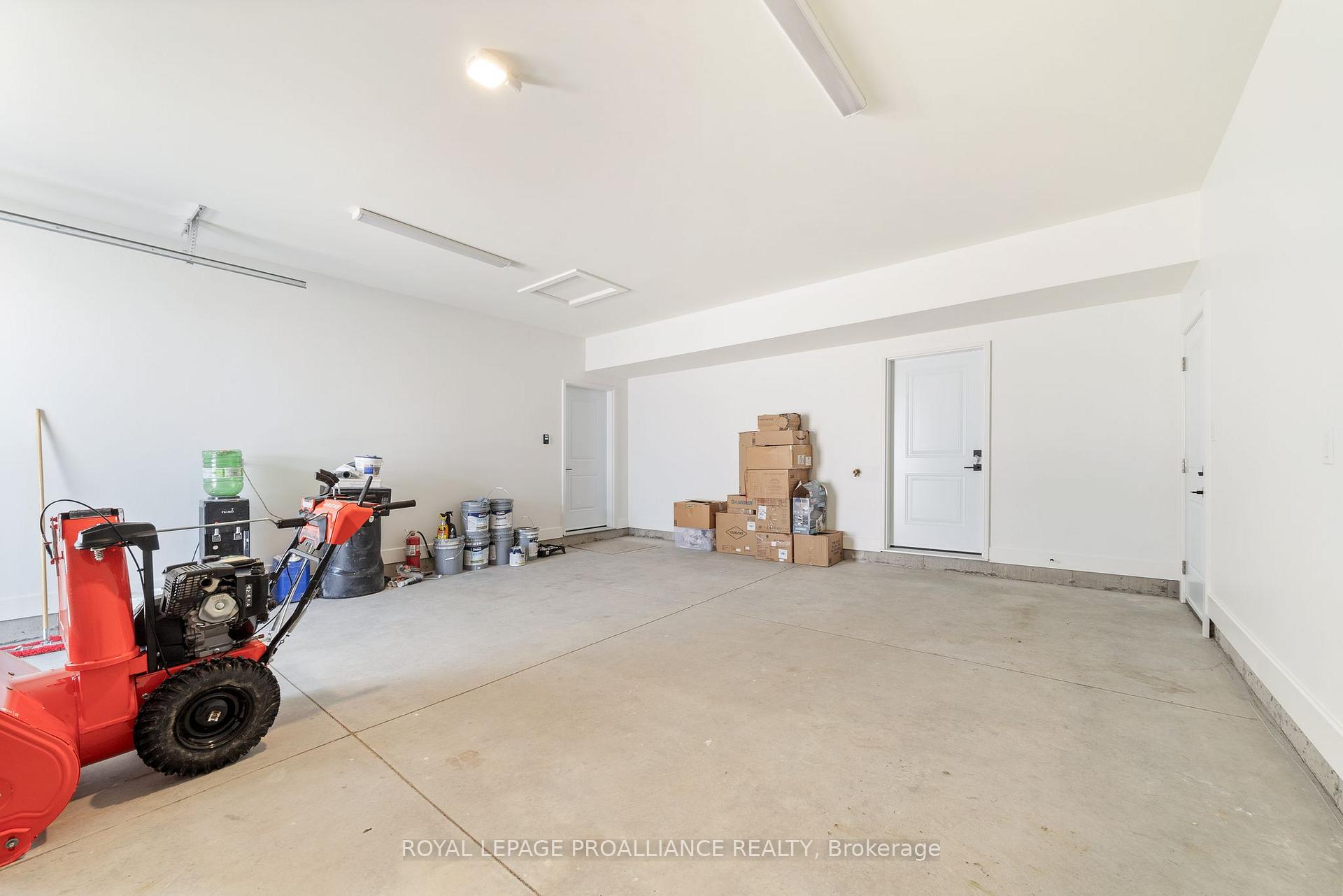 Photo 36 of 43 Fraser Drive, Quinte West, Sidney Ward — HOMEH