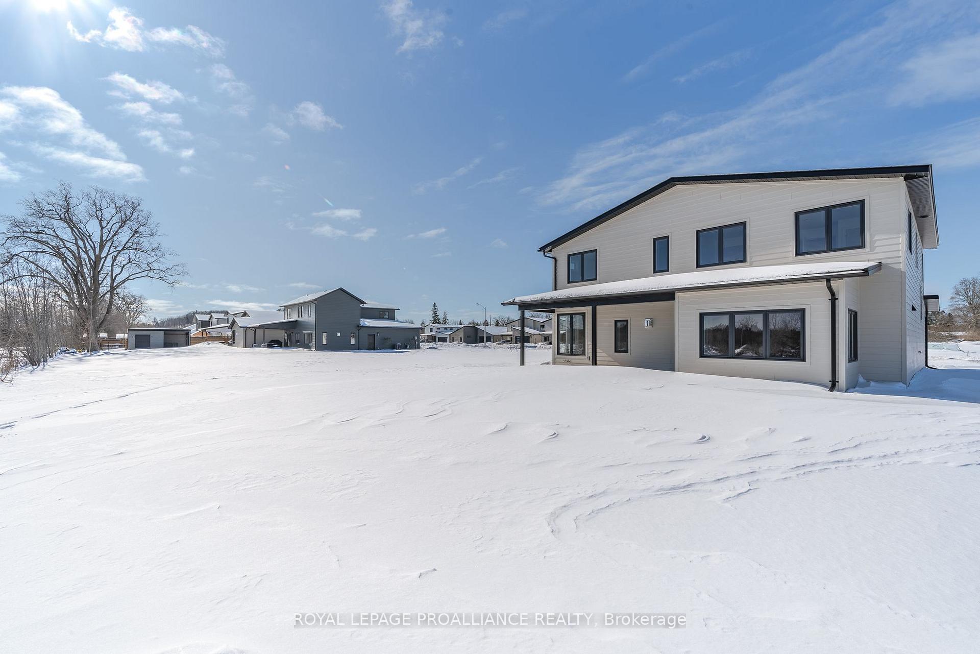 Photo 40 of 43 Fraser Drive, Quinte West, Sidney Ward — HOMEH