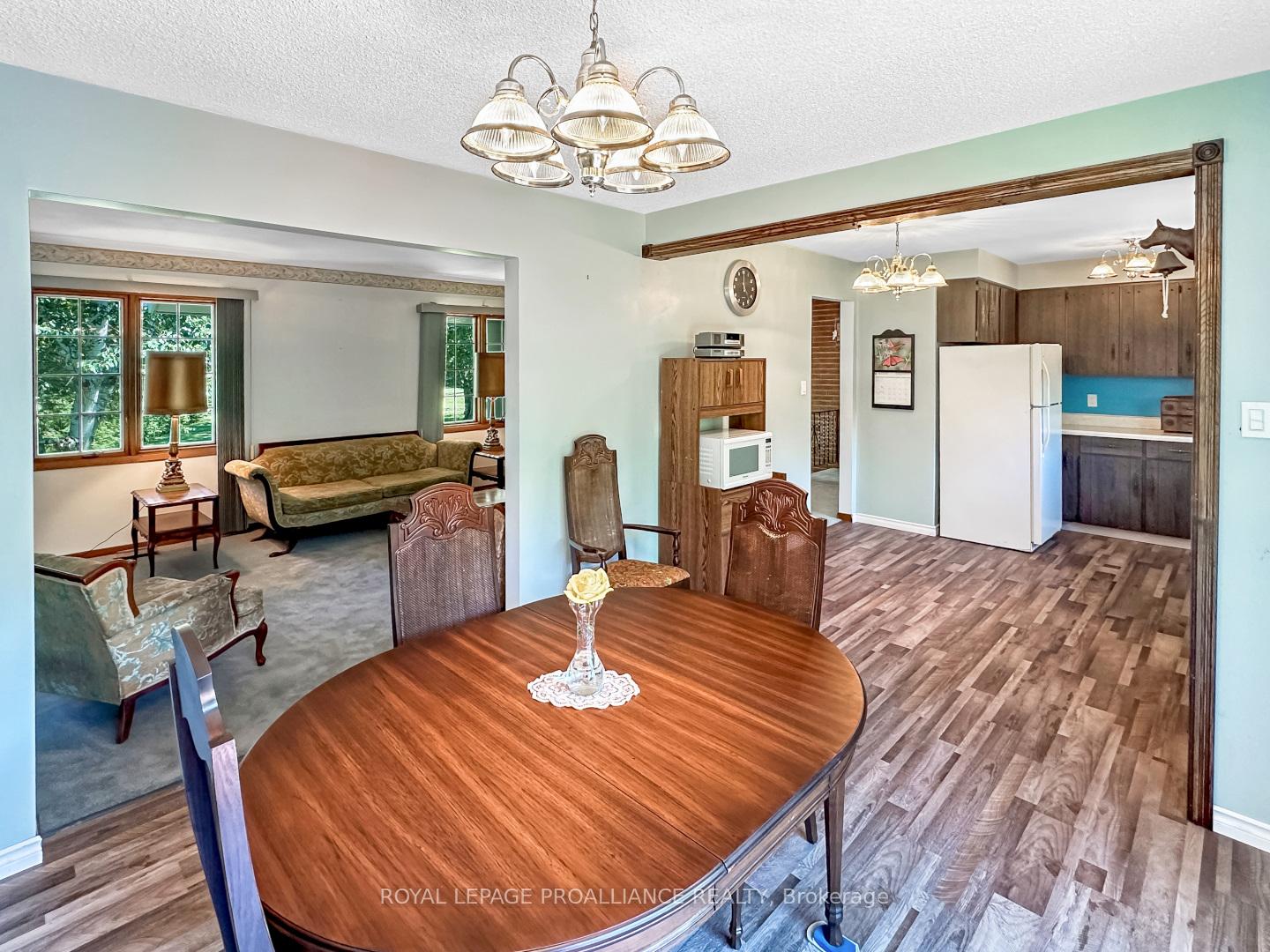 Photo 10 of 9 MacKenzie Road, Quinte West, Sidney Ward — HOMEH