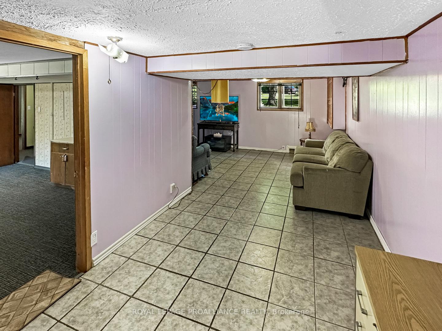 Photo 21 of 9 MacKenzie Road, Quinte West, Sidney Ward — HOMEH