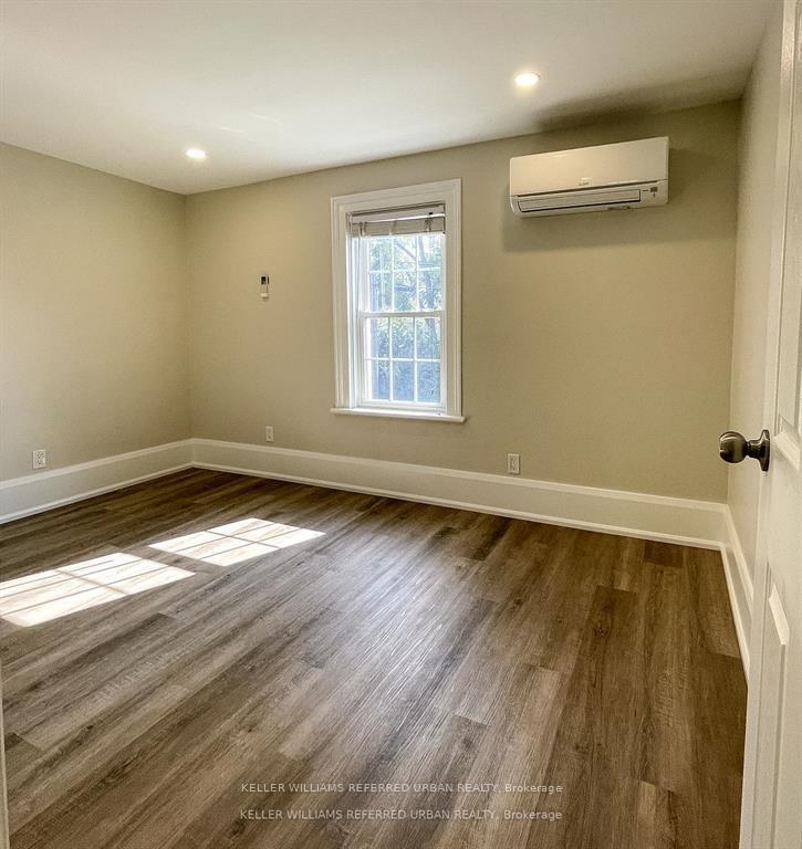 Photo 14 of Unit A, 54 Centre Street, Aurora, Aurora Village — HOMEH