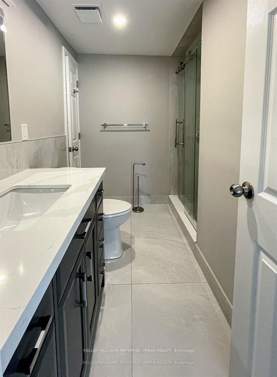 Photo 17 of Unit A, 54 Centre Street, Aurora, Aurora Village — HOMEH