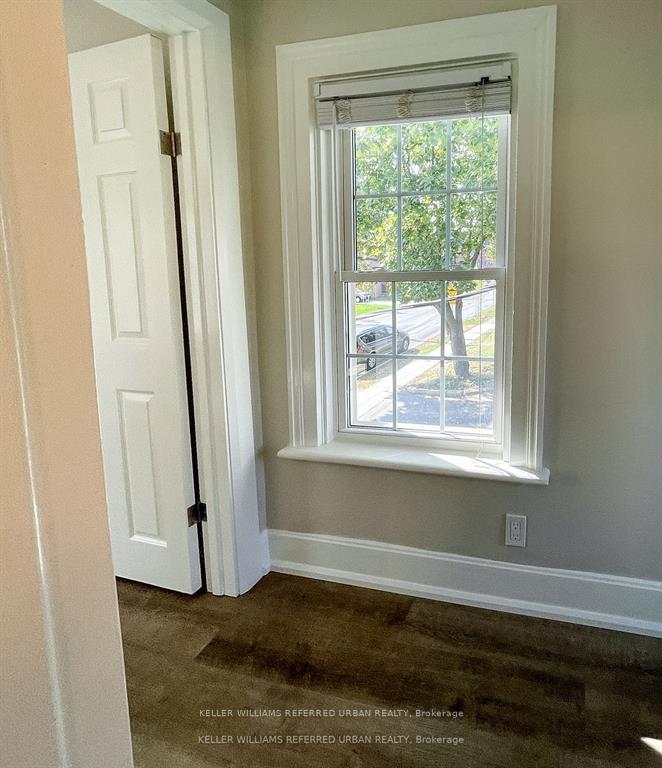 Photo 16 of Unit A, 54 Centre Street, Aurora, Aurora Village — HOMEH