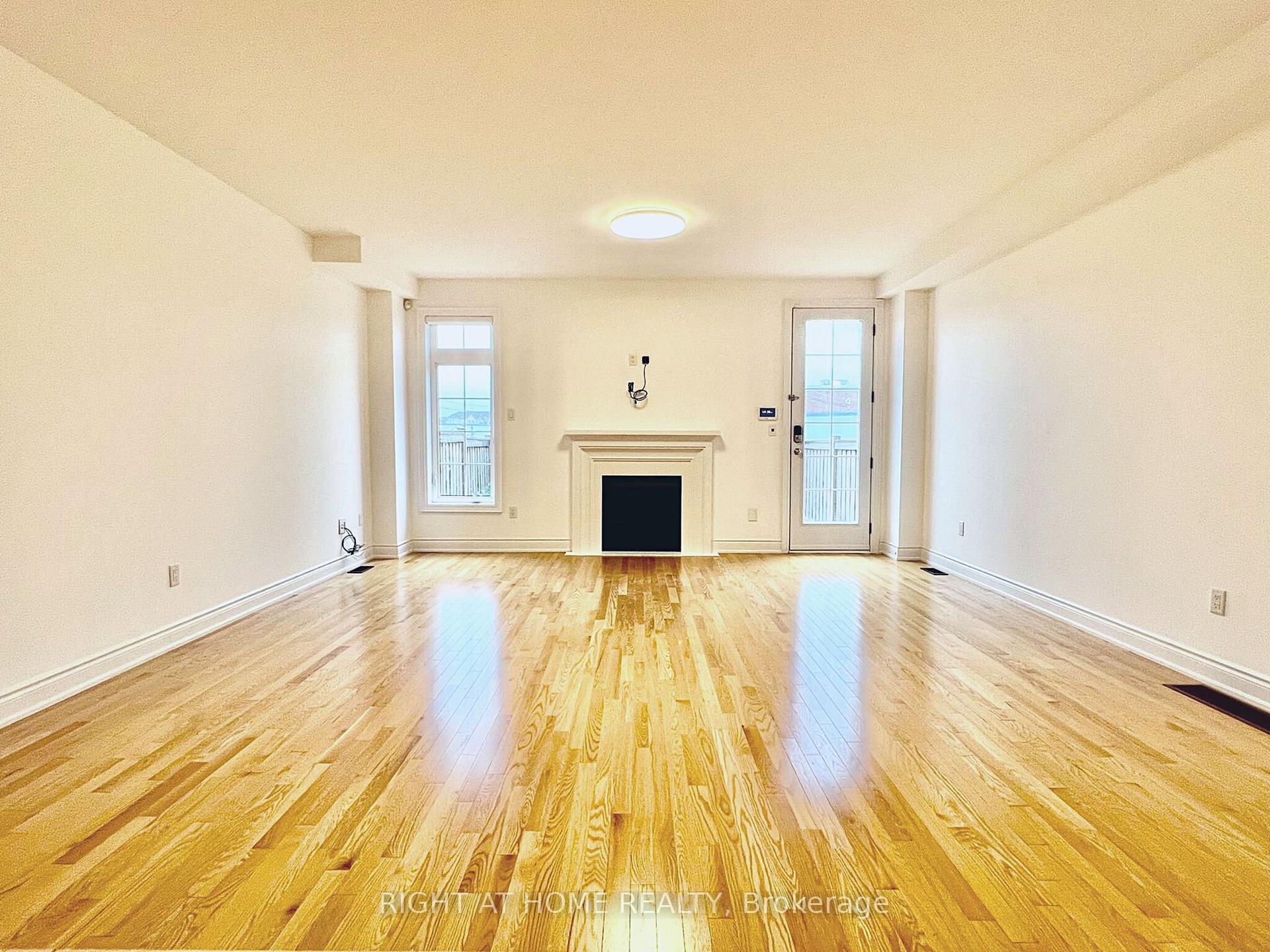 Photo 3 of 110 Hatton Garden Road, Vaughan, Vellore Village — HOMEH