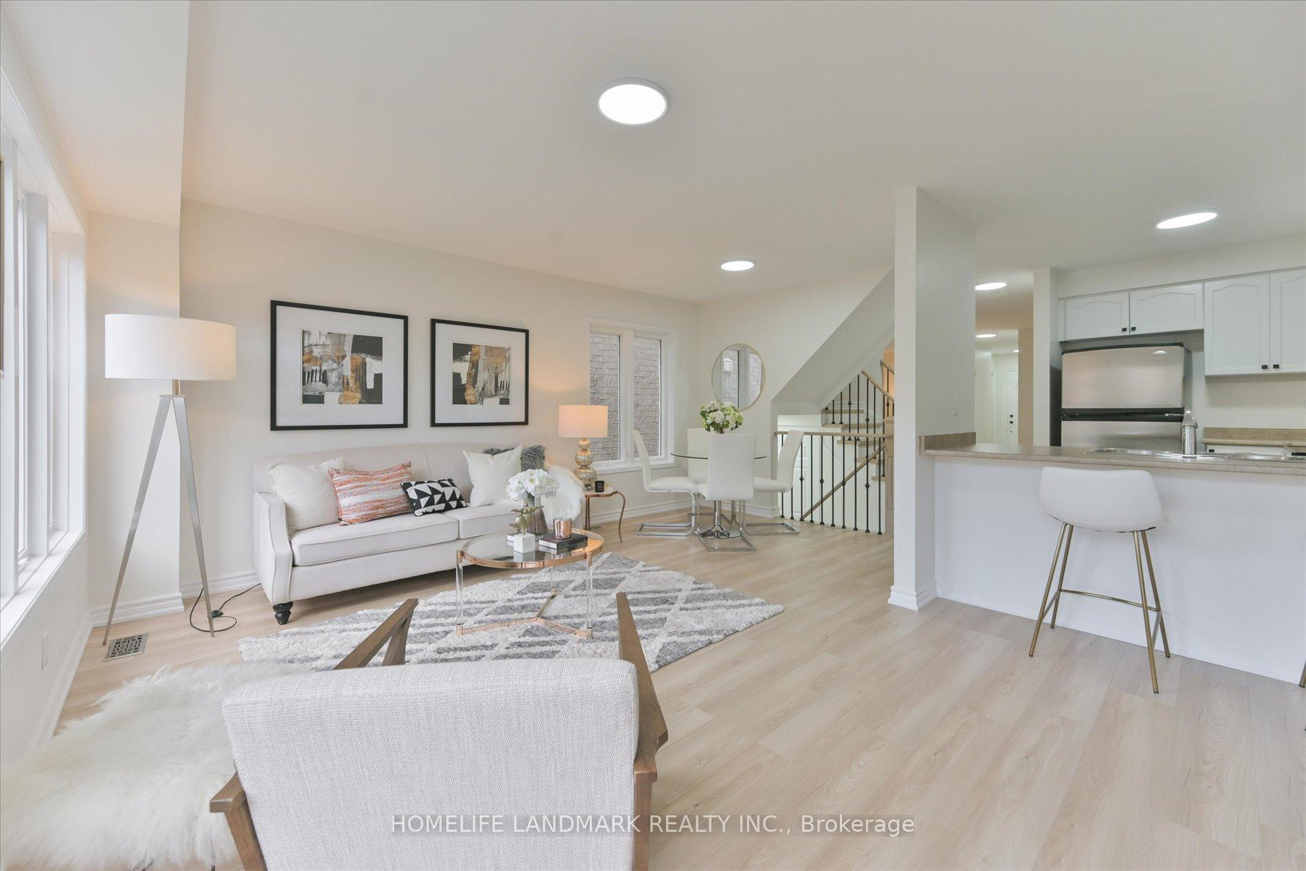 Photo 13 of 206 Venice Gate Drive, Vaughan, Vellore Village — HOMEH
