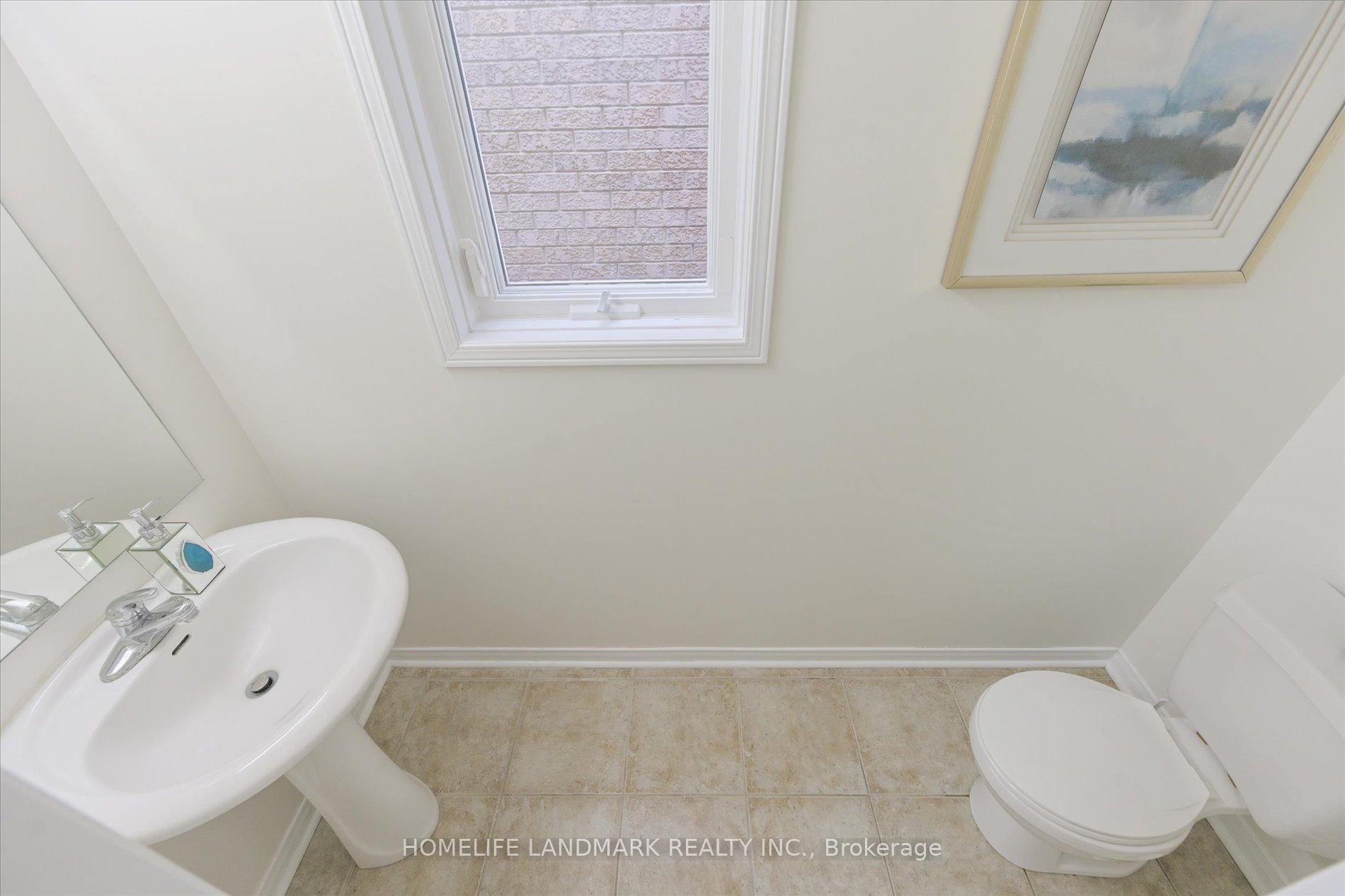Photo 16 of 206 Venice Gate Drive, Vaughan, Vellore Village — HOMEH