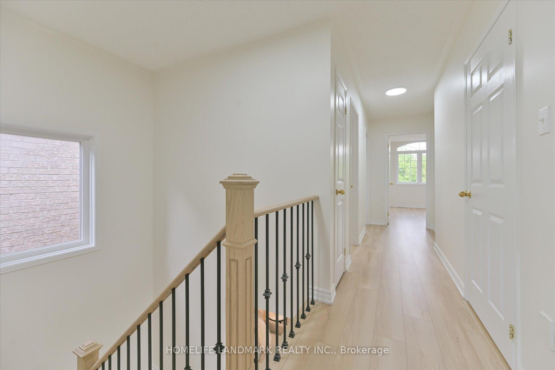Photo 18 of 206 Venice Gate Drive, Vaughan, Vellore Village — HOMEH