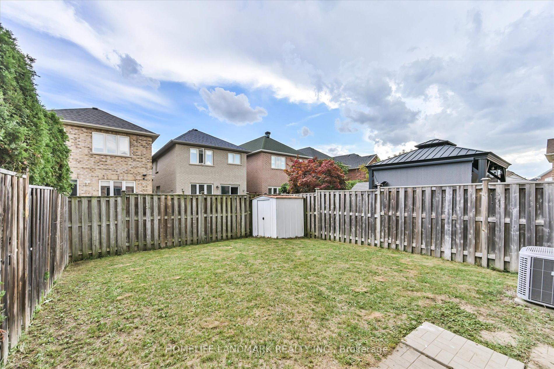 Photo 32 of 206 Venice Gate Drive, Vaughan, Vellore Village — HOMEH