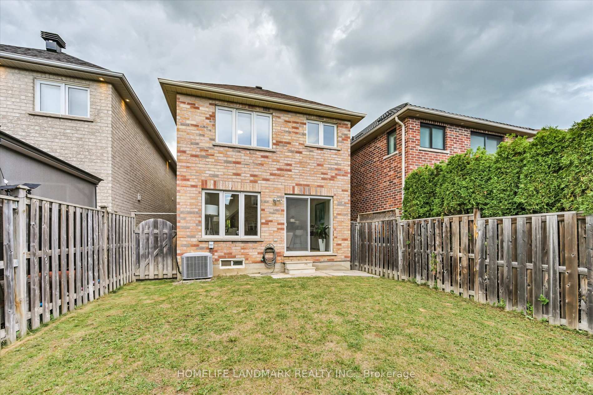 Photo 33 of 206 Venice Gate Drive, Vaughan, Vellore Village — HOMEH