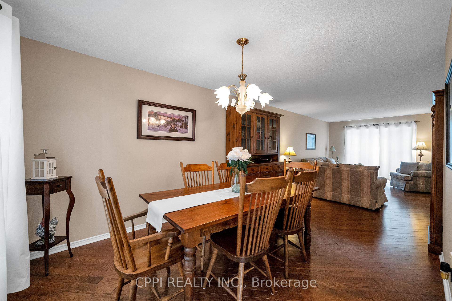 Photo 5 of 1566 Somergrove Crescent, Pickering, Brock Ridge — HOMEH