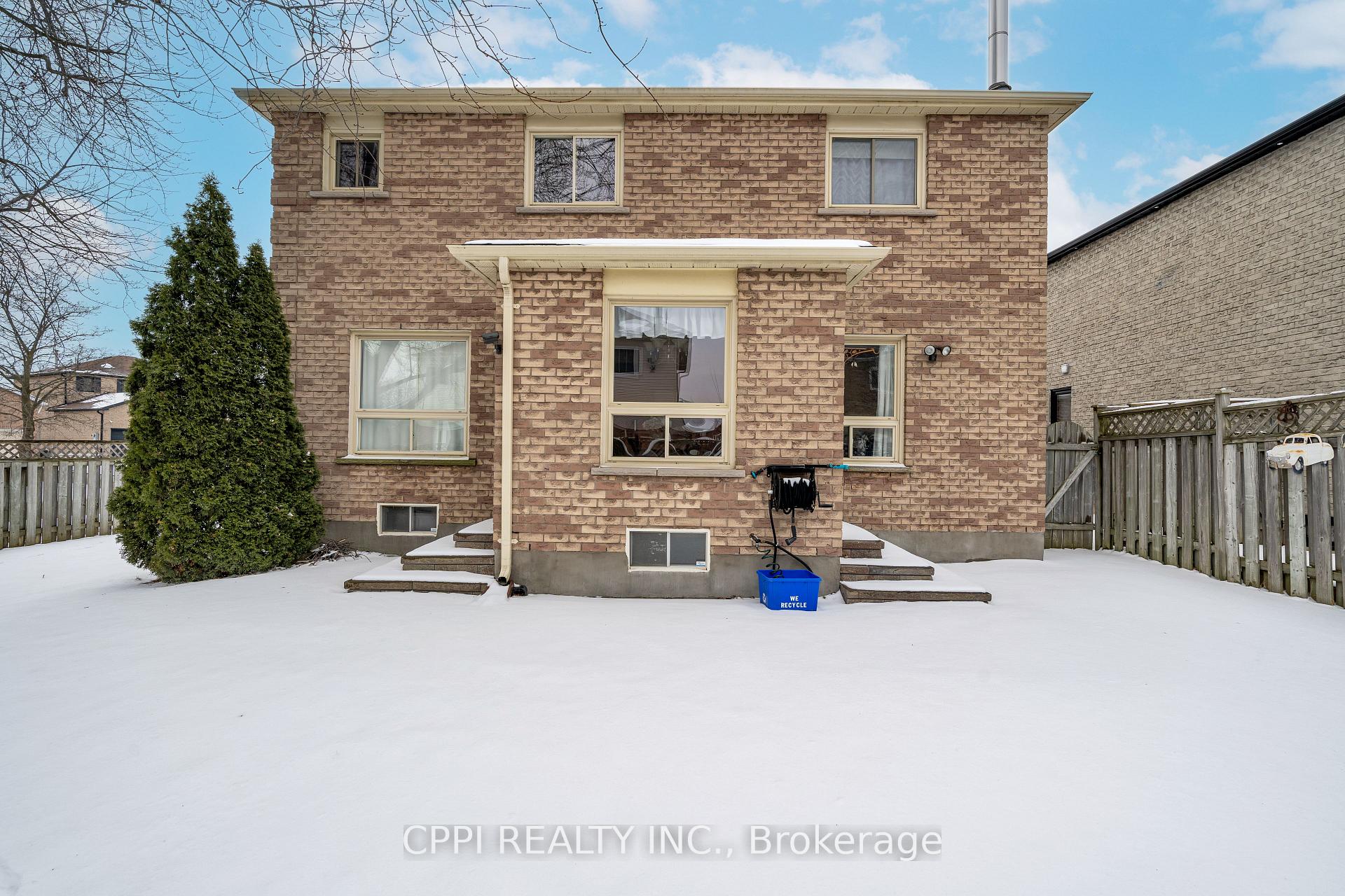 Photo 12 of 1566 Somergrove Crescent, Pickering, Brock Ridge — HOMEH