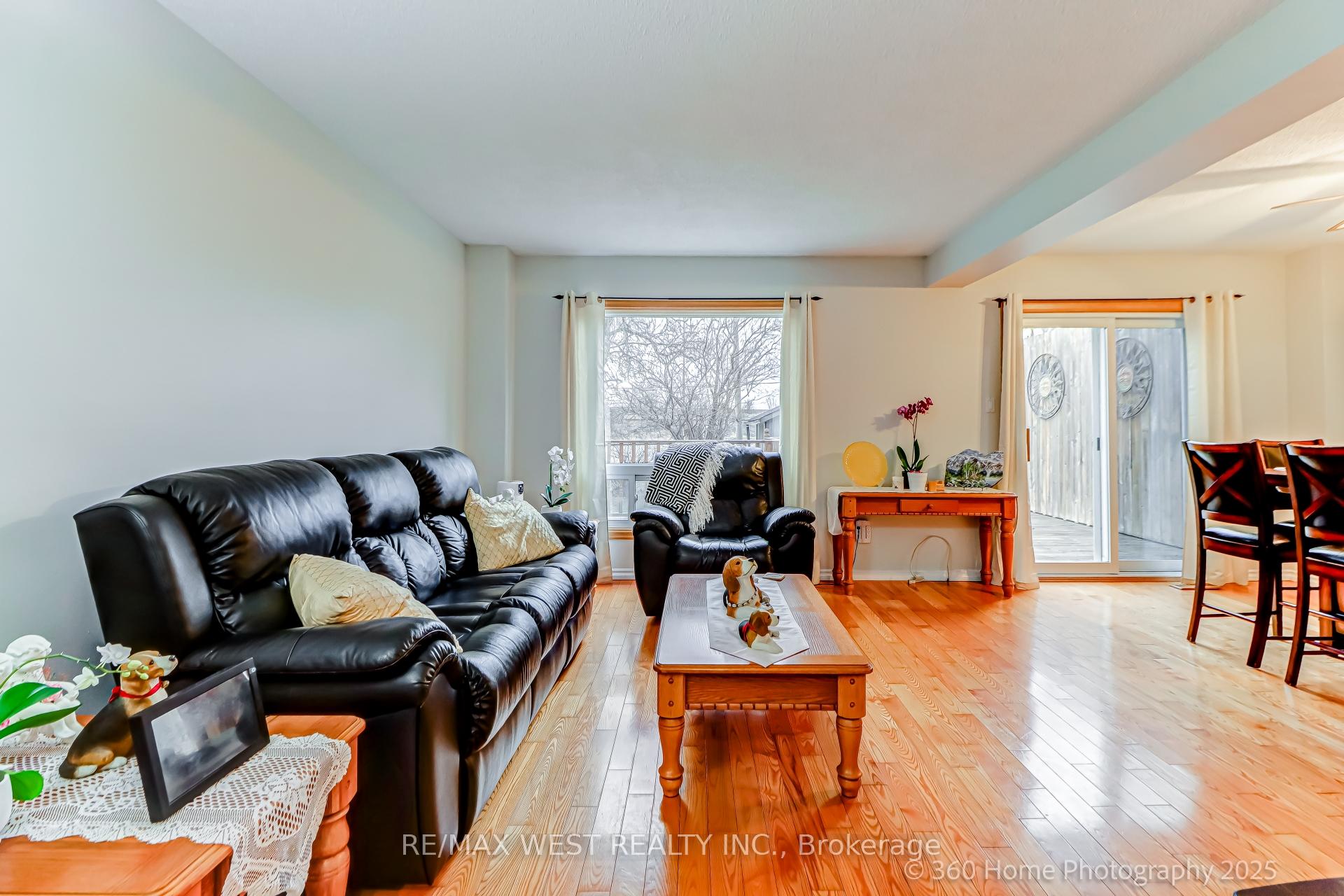 Photo 1 of 1136 Tanzer Court, Pickering, Bay Ridges — HOMEH