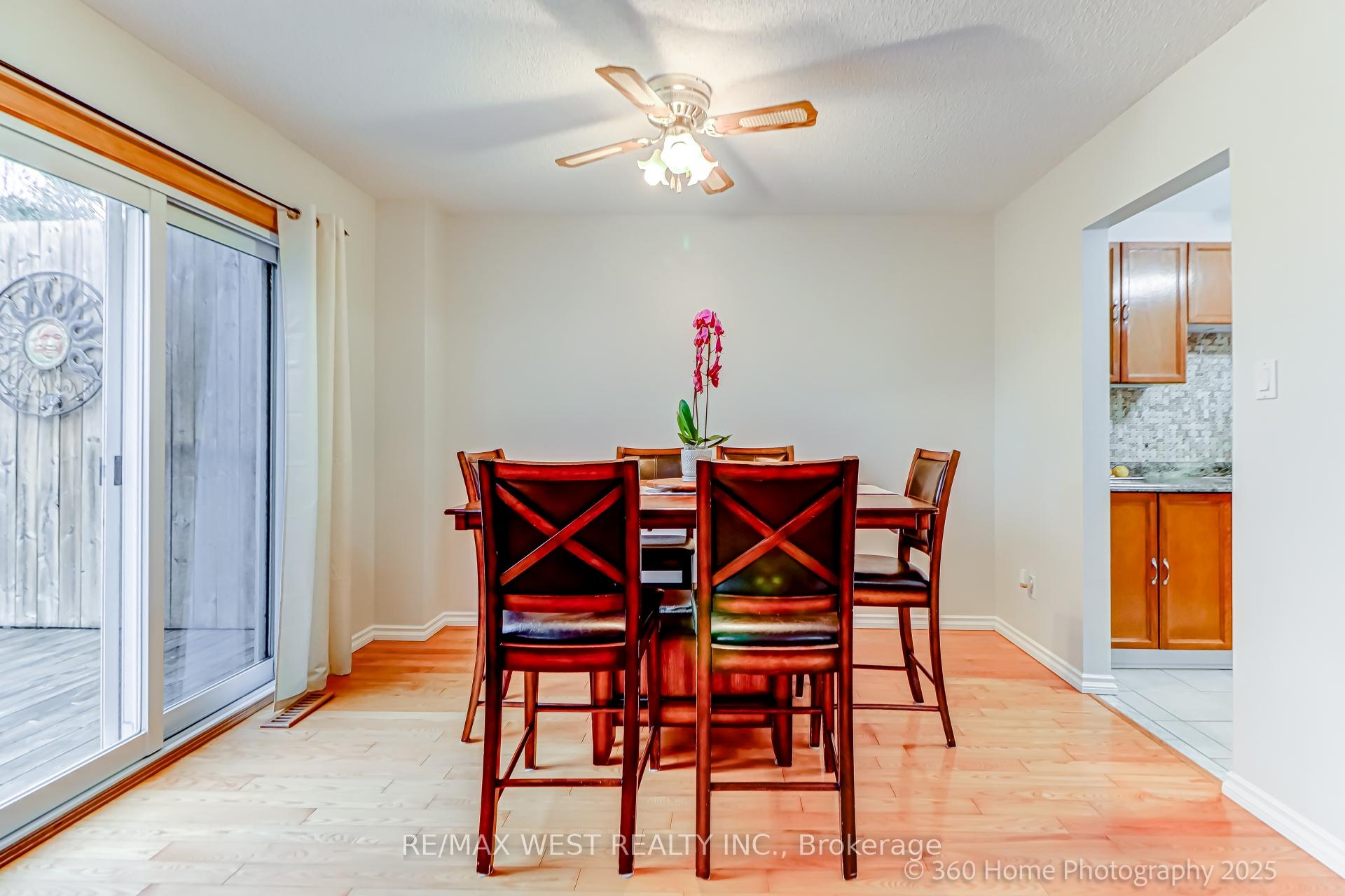 Photo 3 of 1136 Tanzer Court, Pickering, Bay Ridges — HOMEH