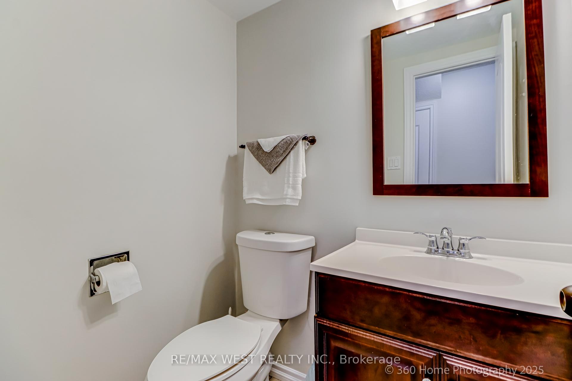 Photo 9 of 1136 Tanzer Court, Pickering, Bay Ridges — HOMEH