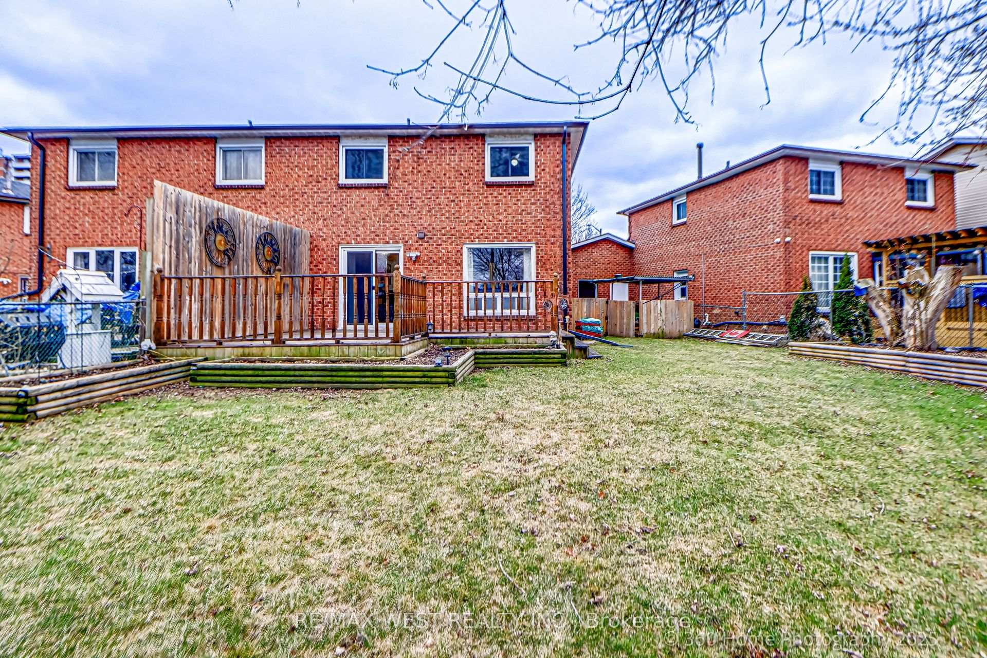 Photo 24 of 1136 Tanzer Court, Pickering, Bay Ridges — HOMEH