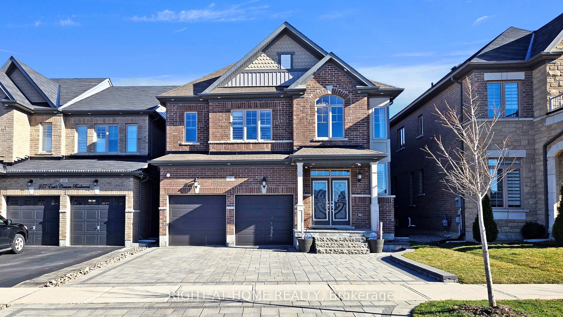 Photo 2 of 253 East's Corners Boulevard S, Vaughan, Kleinburg — HOMEH