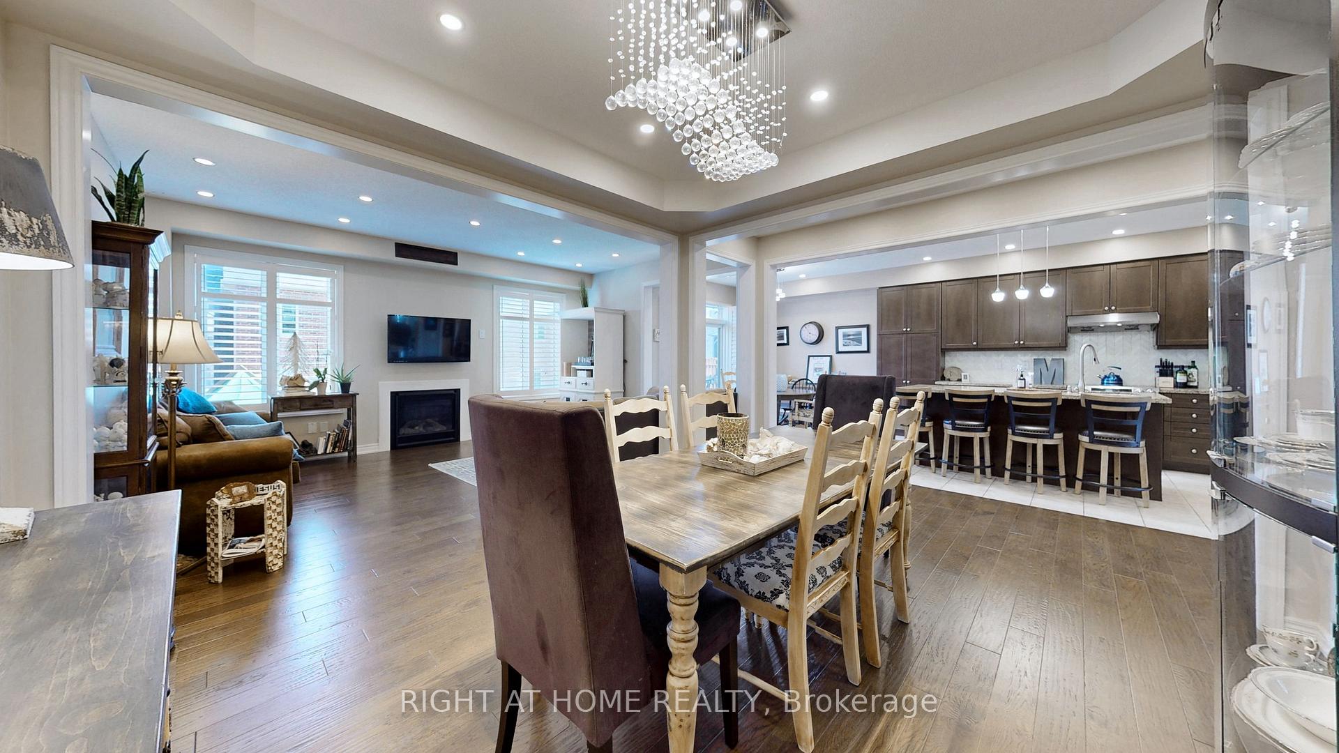Photo 6 of 253 East's Corners Boulevard S, Vaughan, Kleinburg — HOMEH