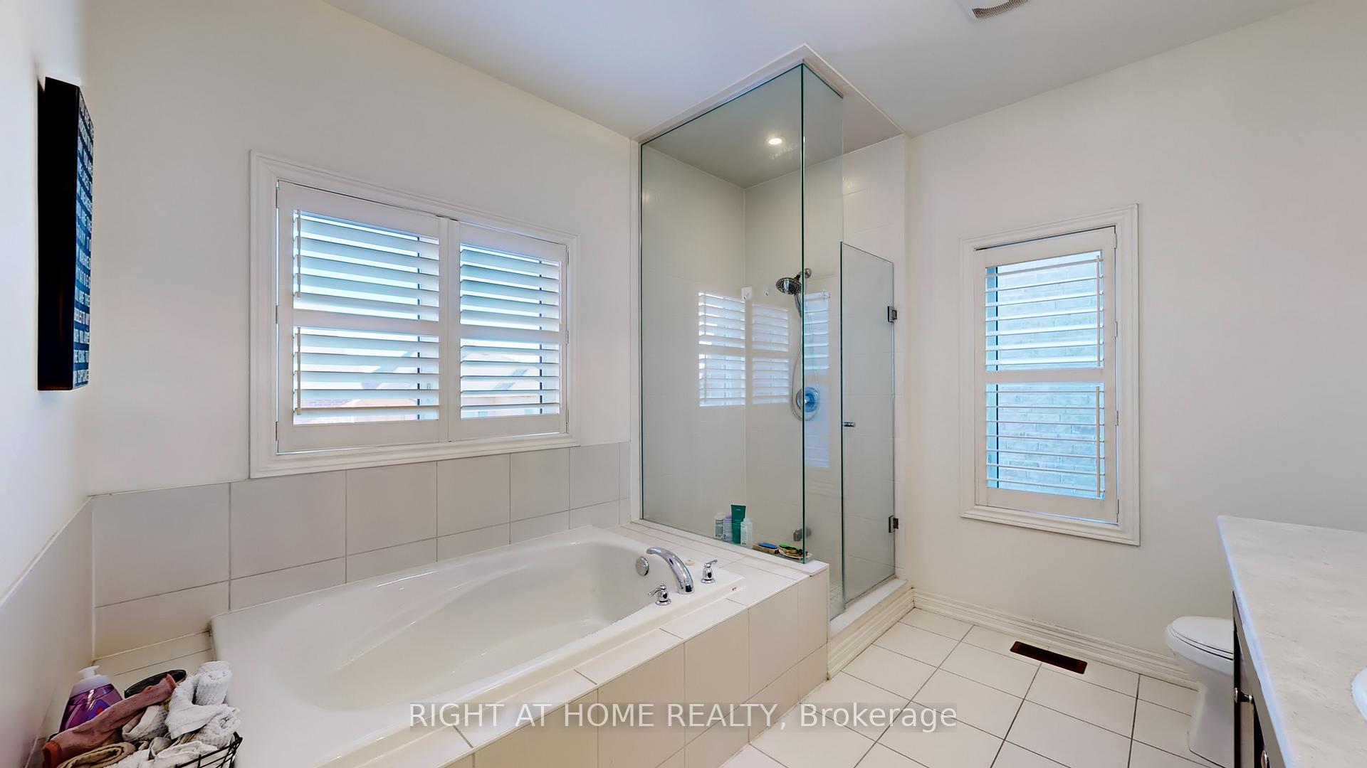 Photo 27 of 253 East's Corners Boulevard S, Vaughan, Kleinburg — HOMEH