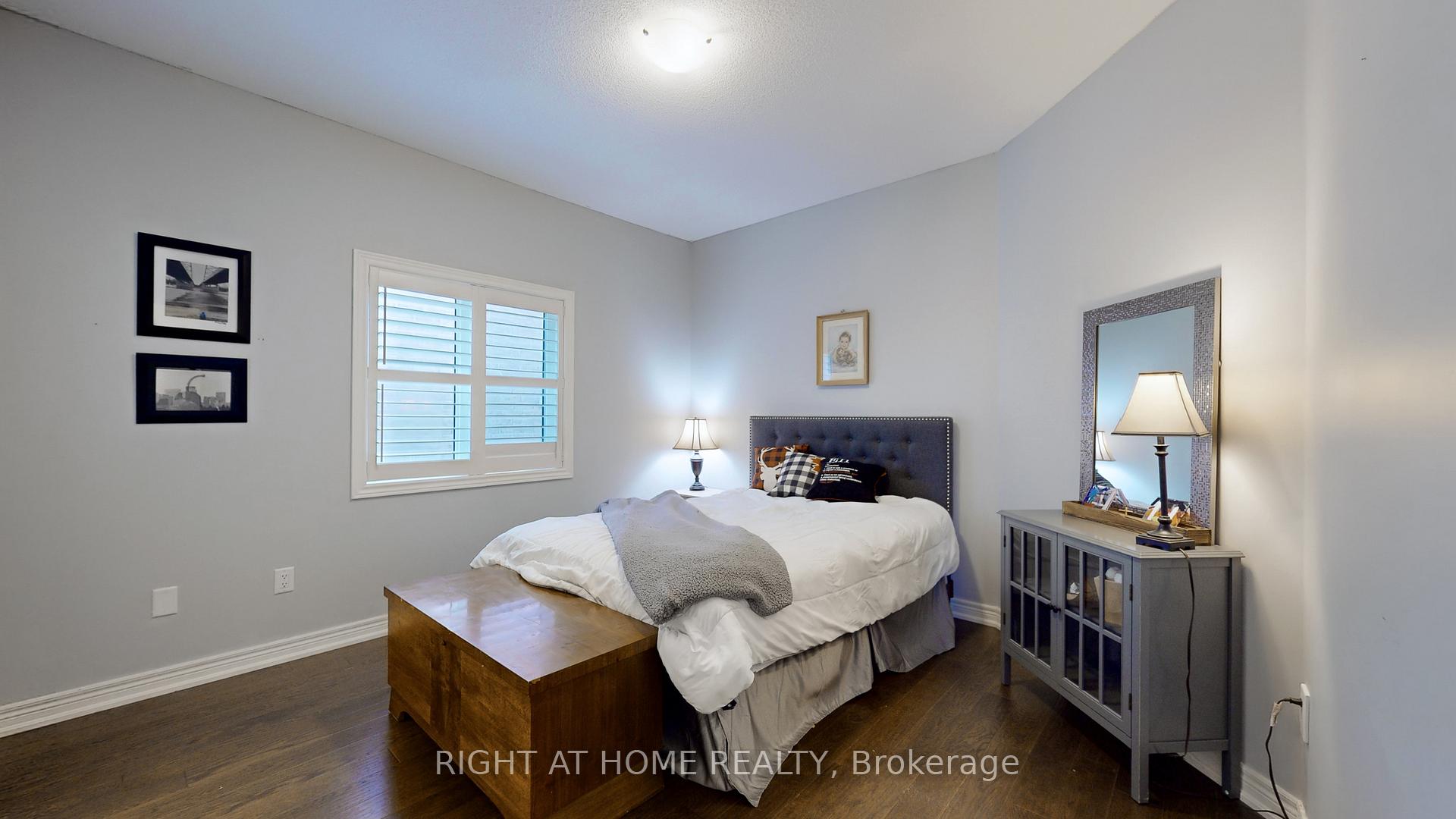 Photo 28 of 253 East's Corners Boulevard S, Vaughan, Kleinburg — HOMEH
