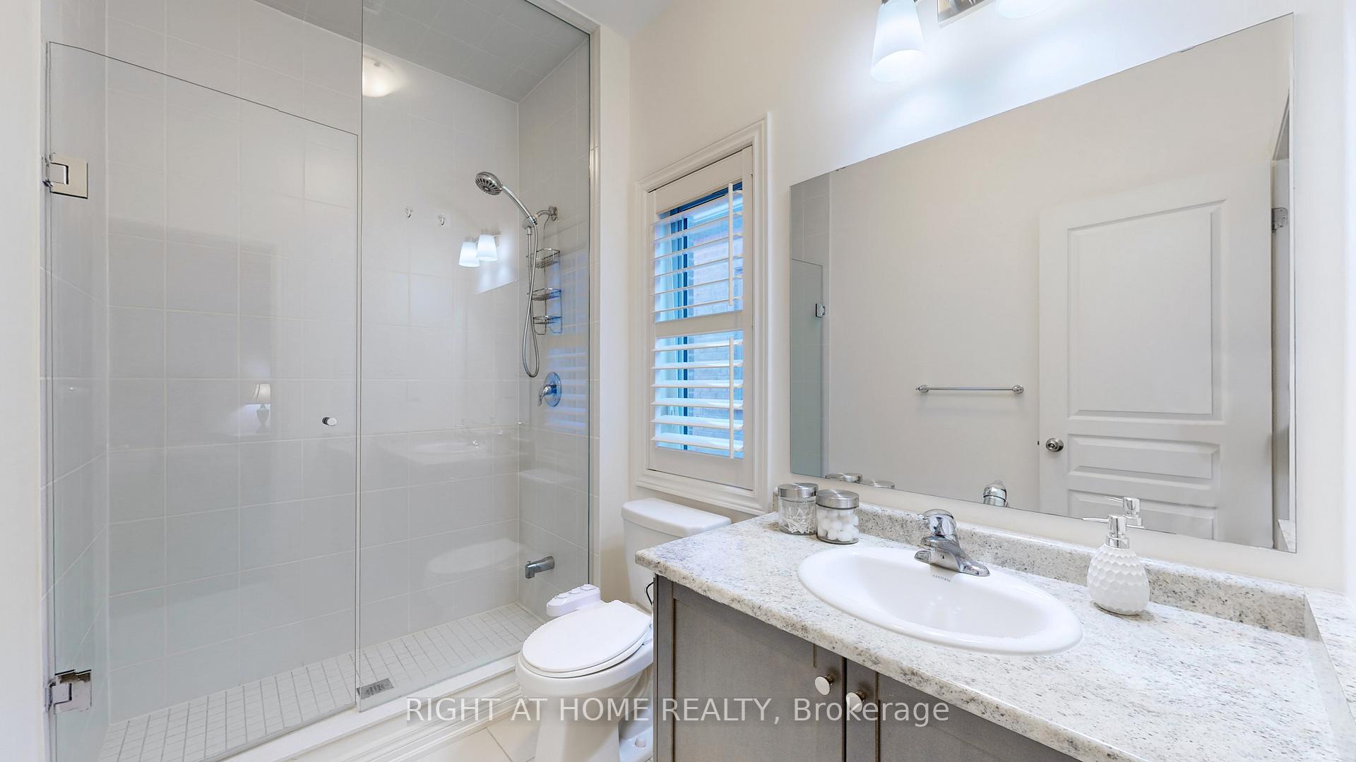 Photo 31 of 253 East's Corners Boulevard S, Vaughan, Kleinburg — HOMEH