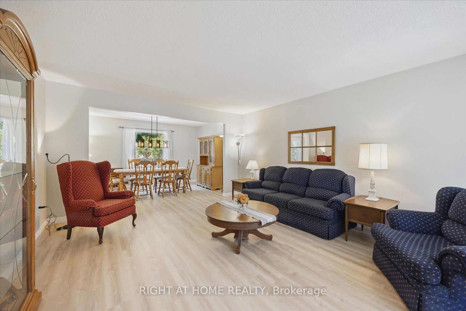 Photo 5 of 123 Ravenscroft Road, Ajax, Central West — HOMEH