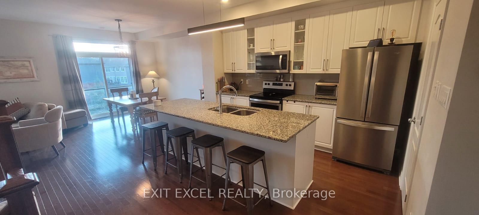 Photo 7 of 568 Labrador Crescent, Ottawa, Blossom Park/Kemp Park/Findlay Creek — HOMEH