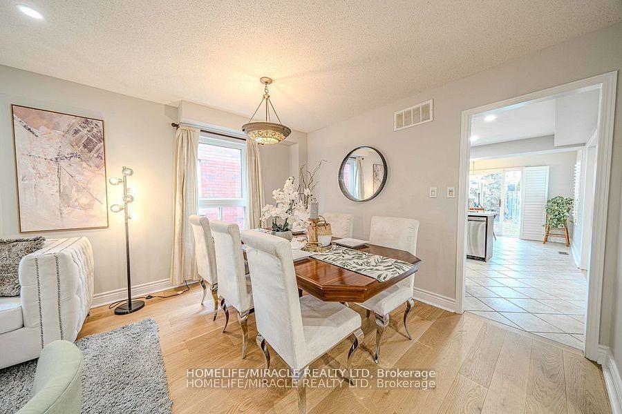 Photo 11 of 47 Gabrielle Crescent, Whitby, Rolling Acres — HOMEH