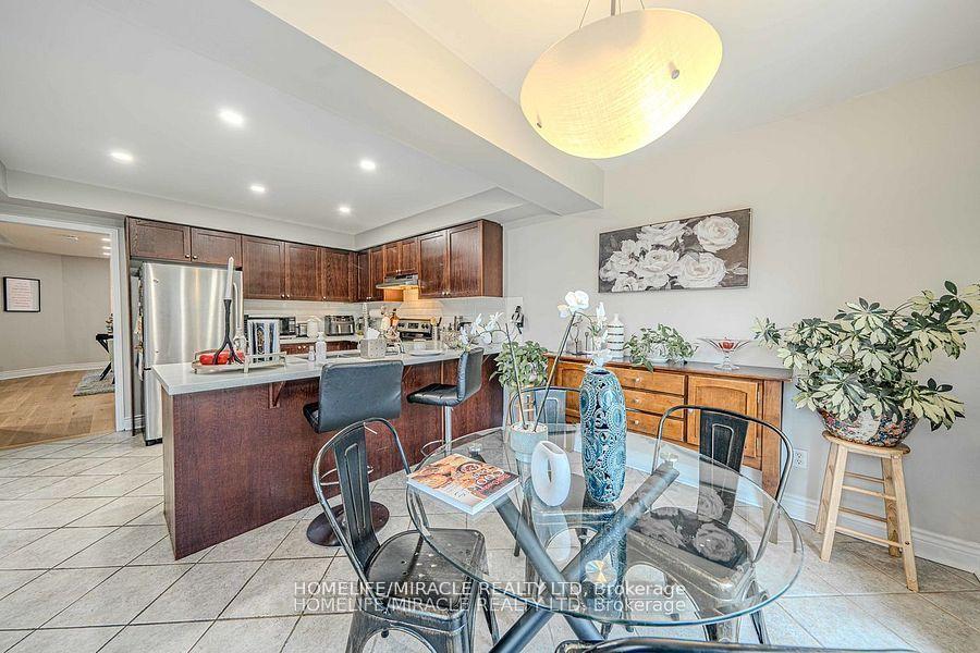 Photo 15 of 47 Gabrielle Crescent, Whitby, Rolling Acres — HOMEH