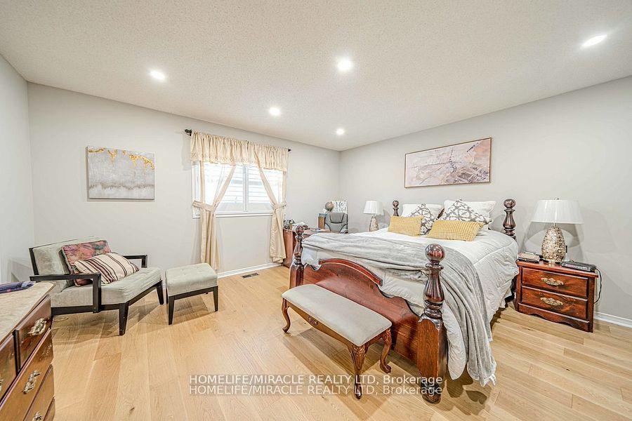 Photo 22 of 47 Gabrielle Crescent, Whitby, Rolling Acres — HOMEH