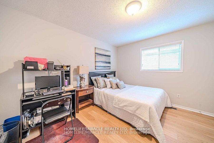 Photo 27 of 47 Gabrielle Crescent, Whitby, Rolling Acres — HOMEH