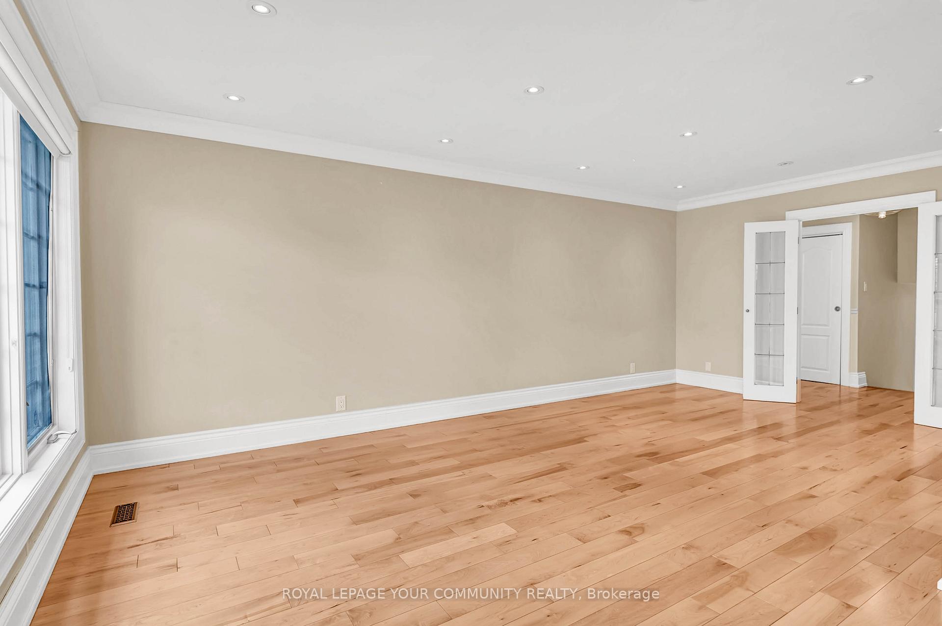 Photo 8 of 998 Vistula Drive, Pickering, West Shore — HOMEH