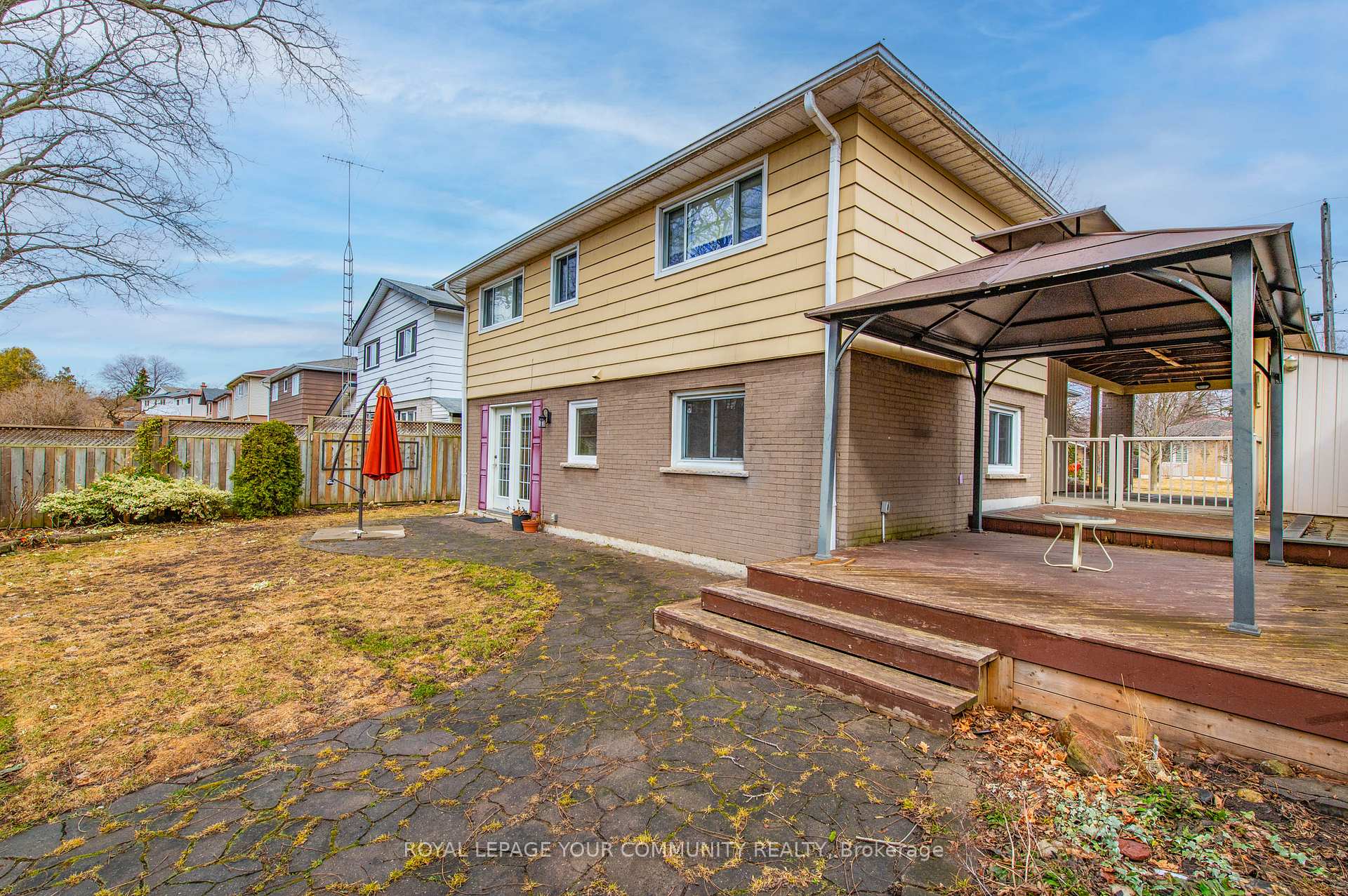 Photo 30 of 998 Vistula Drive, Pickering, West Shore — HOMEH