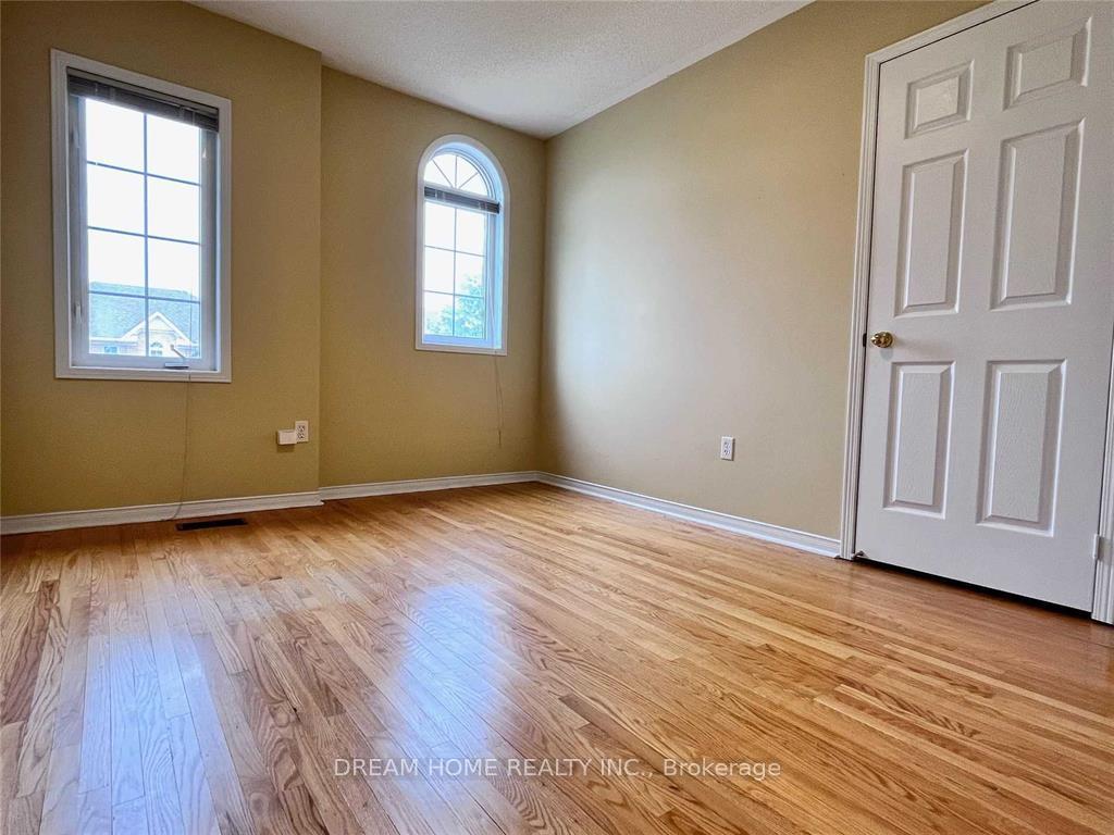 Photo 10 of 92 Treasure Road, Vaughan, Vellore Village — HOMEH