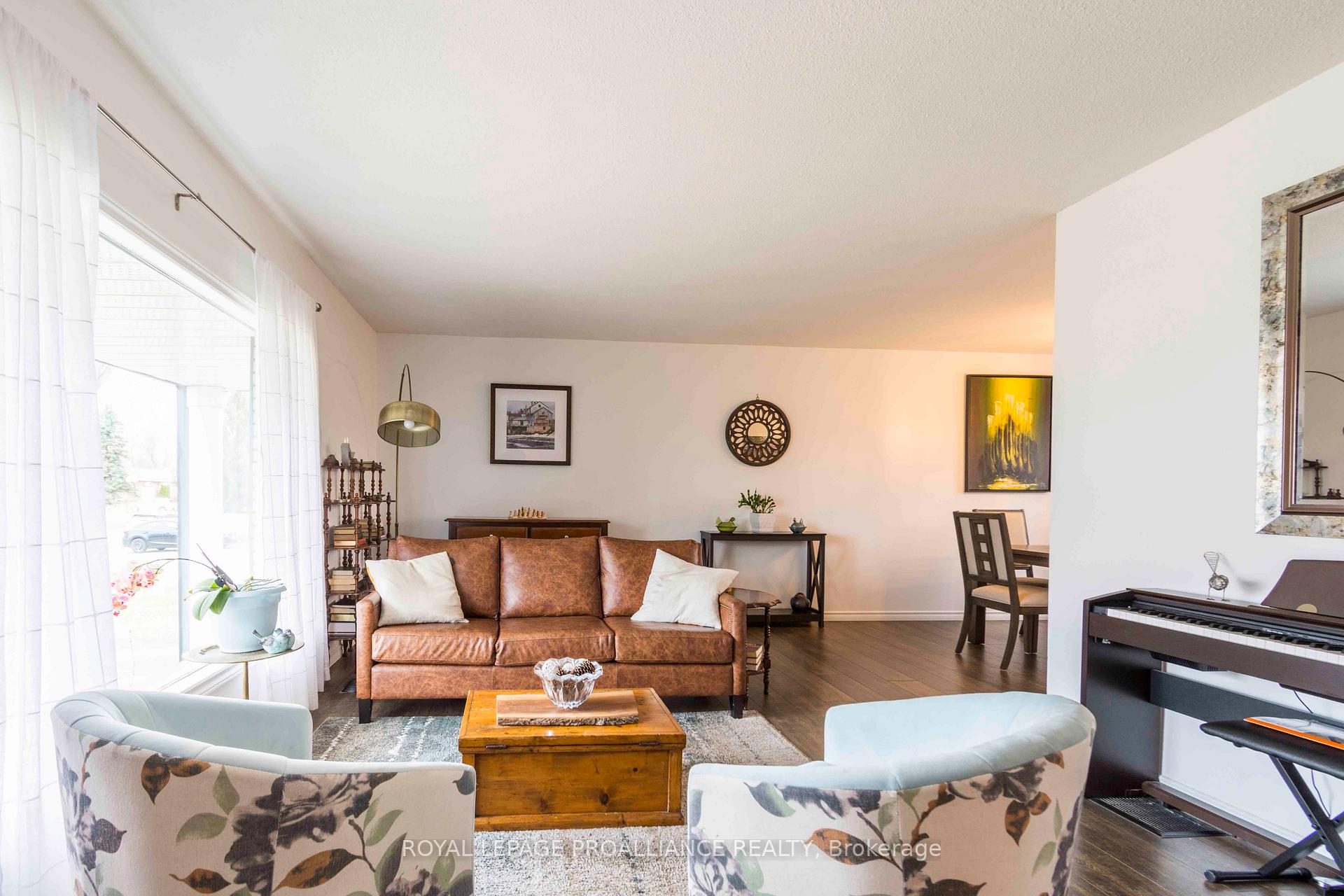 Photo 7 of 142 Jeffrey Drive, Quinte West, Sidney Ward — HOMEH