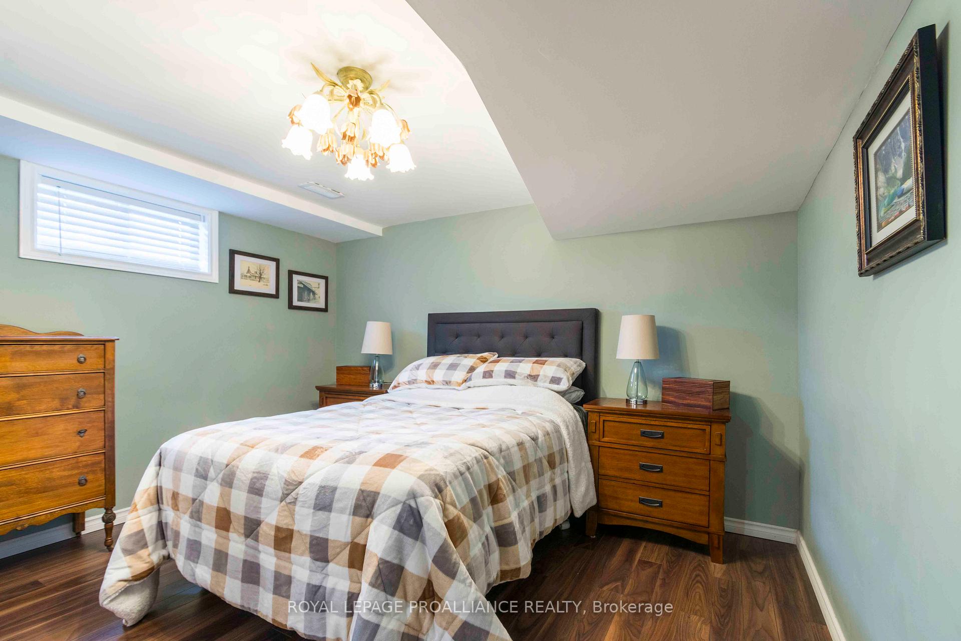 Photo 25 of 142 Jeffrey Drive, Quinte West, Sidney Ward — HOMEH