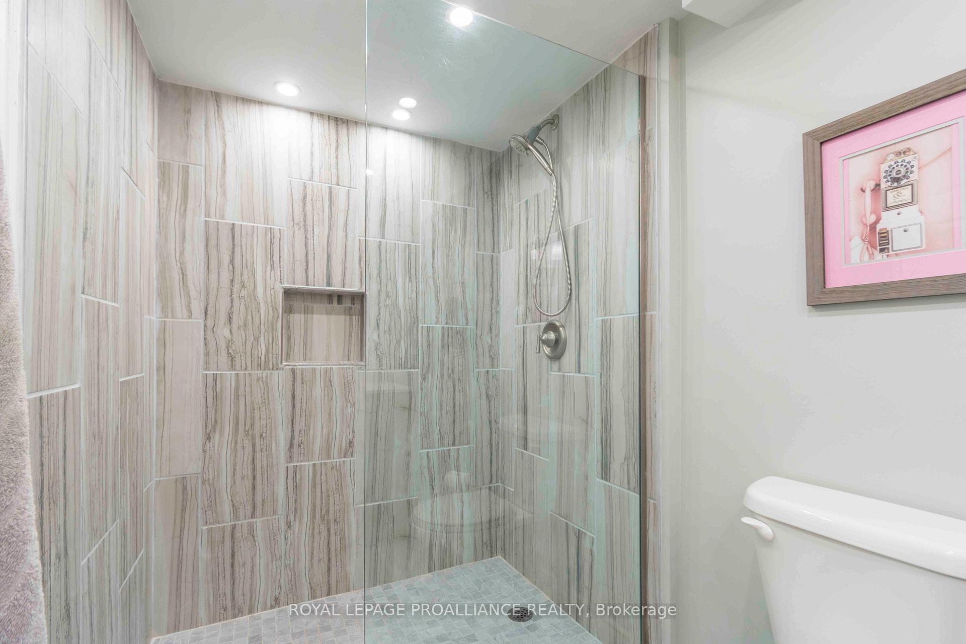 Photo 27 of 142 Jeffrey Drive, Quinte West, Sidney Ward — HOMEH