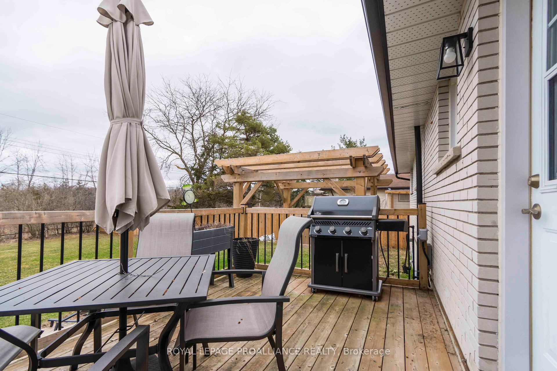 Photo 31 of 142 Jeffrey Drive, Quinte West, Sidney Ward — HOMEH