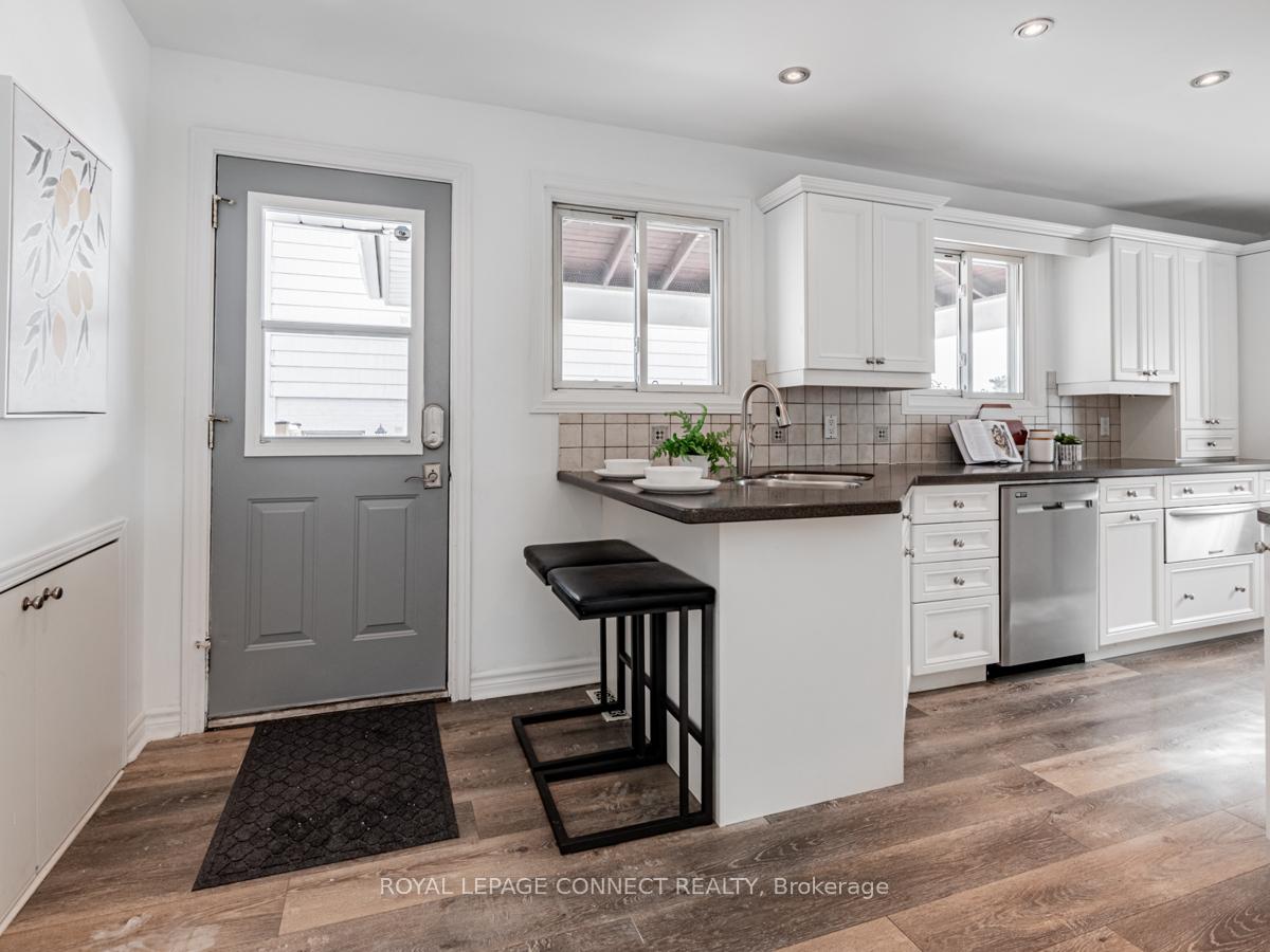 Photo 10 of 1320 Tatra Drive, Pickering, Bay Ridges — HOMEH