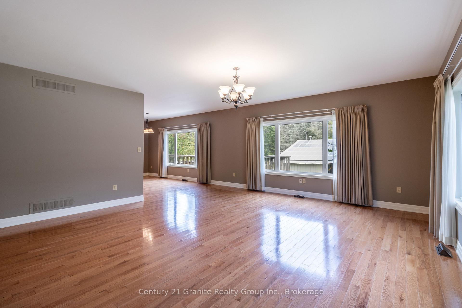 Photo 5 of 16455 Highway 35, Algonquin Highlands, Stanhope — HOMEH