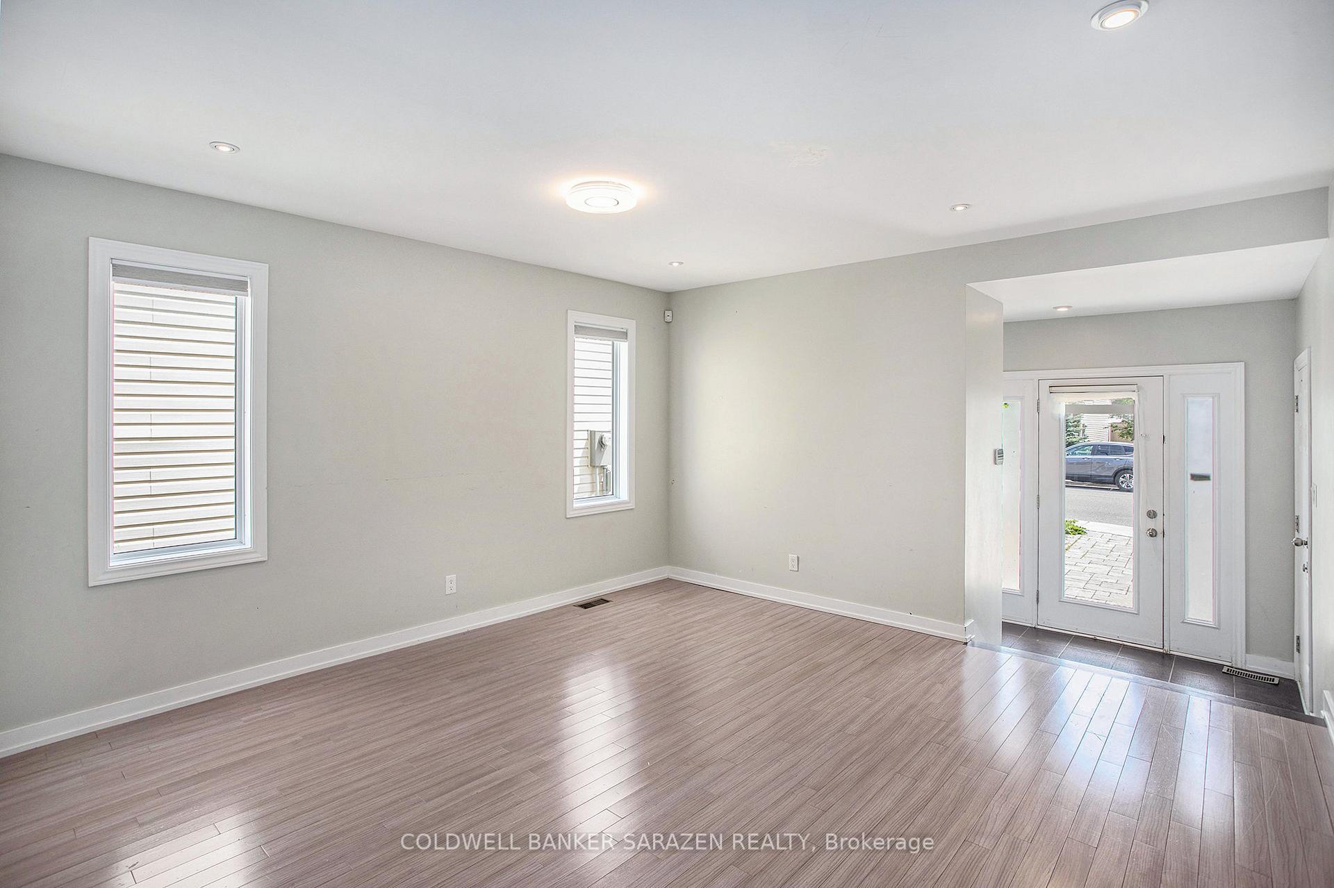 Photo 6 of 621 Clearbrook Drive, Ottawa, Barrhaven - Strandherd — HOMEH