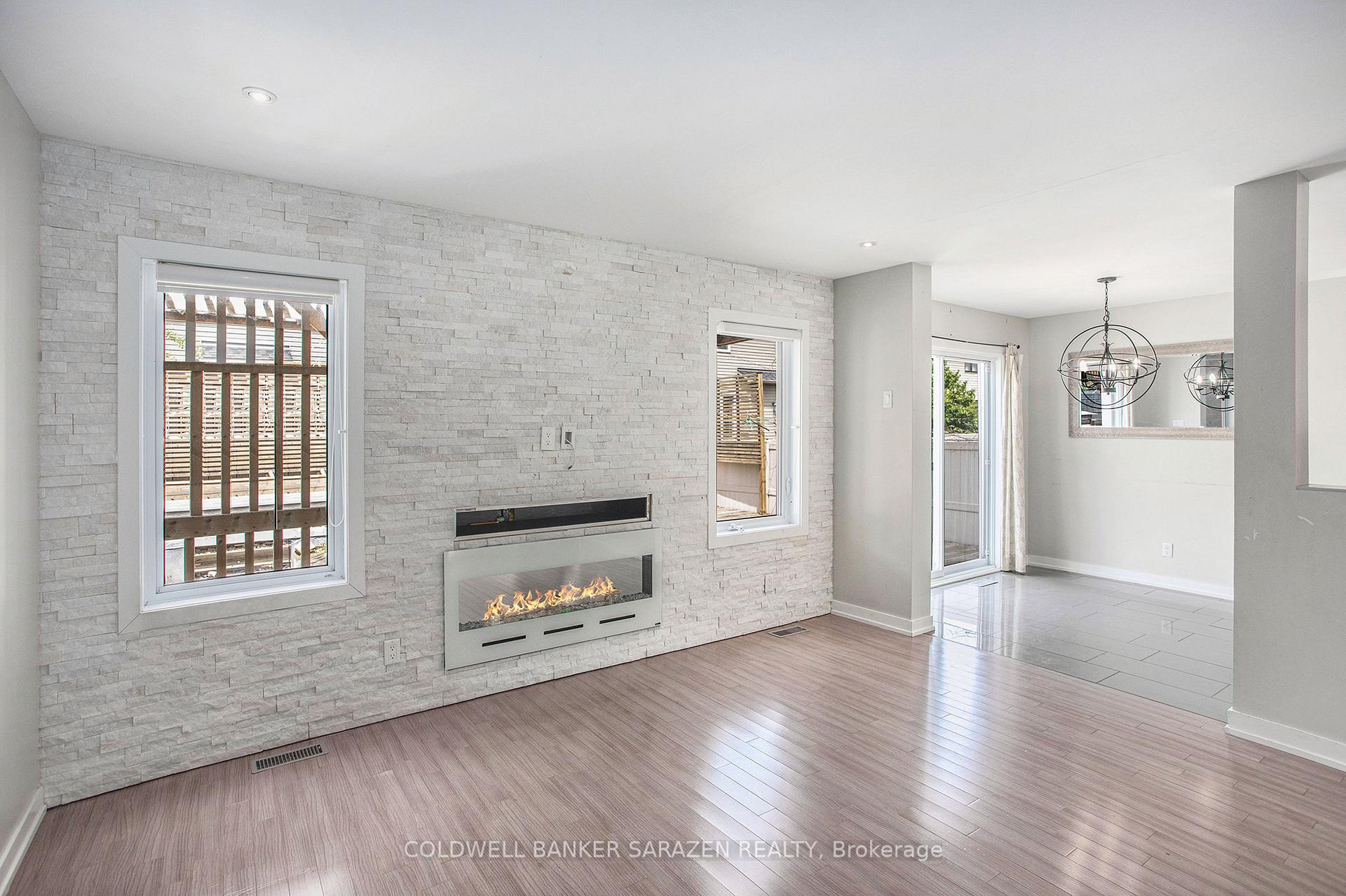 Photo 7 of 621 Clearbrook Drive, Ottawa, Barrhaven - Strandherd — HOMEH