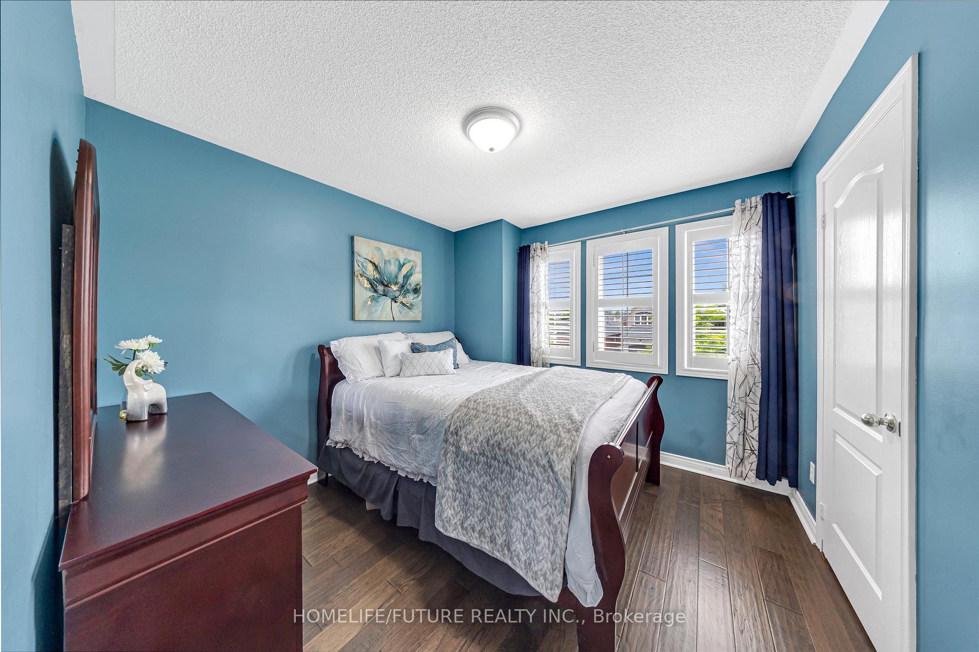Photo 23 of 6 Floree Street, Whitby, Taunton North — HOMEH