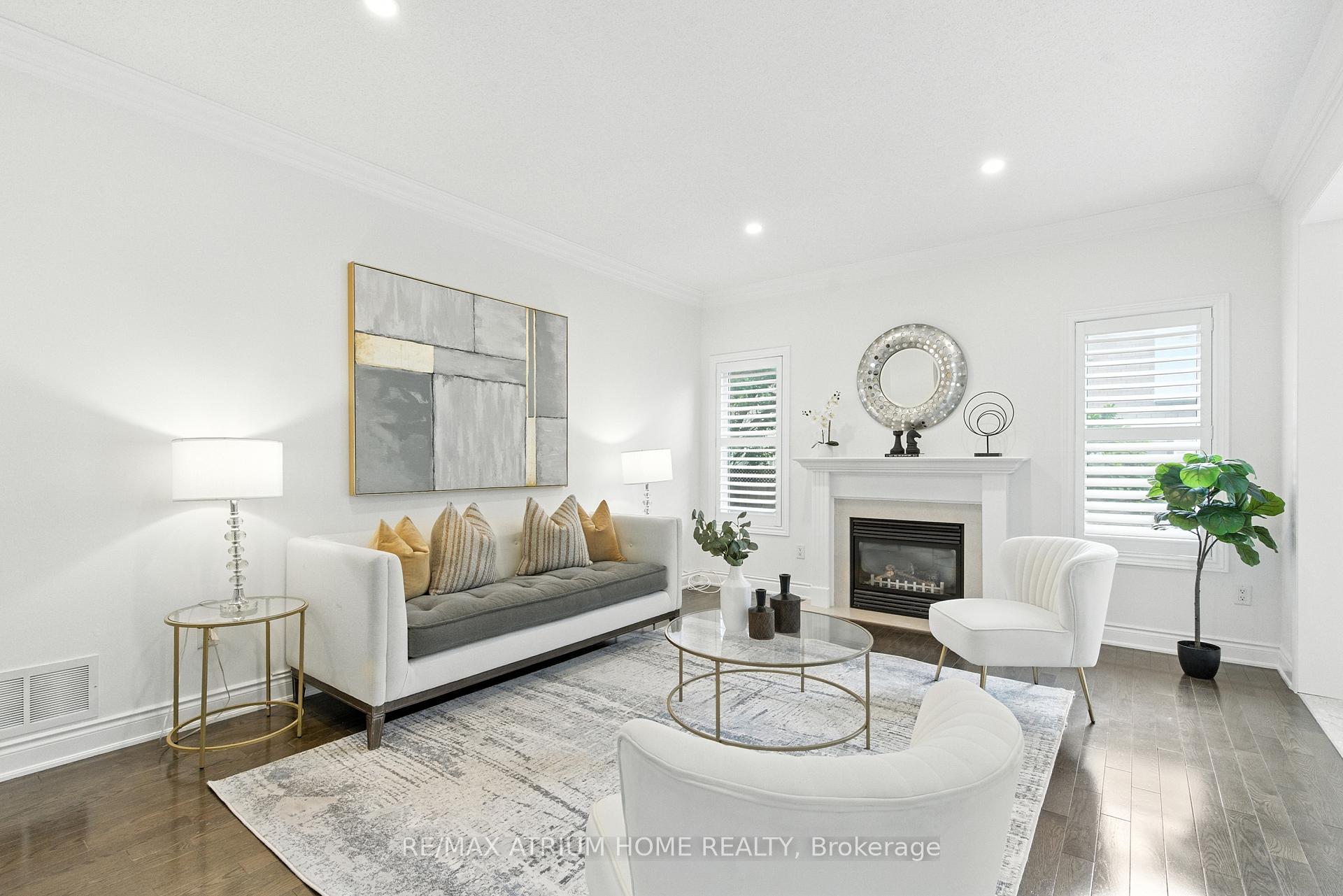 Photo 9 of 503 Summeridge Drive S, Vaughan, Patterson — HOMEH