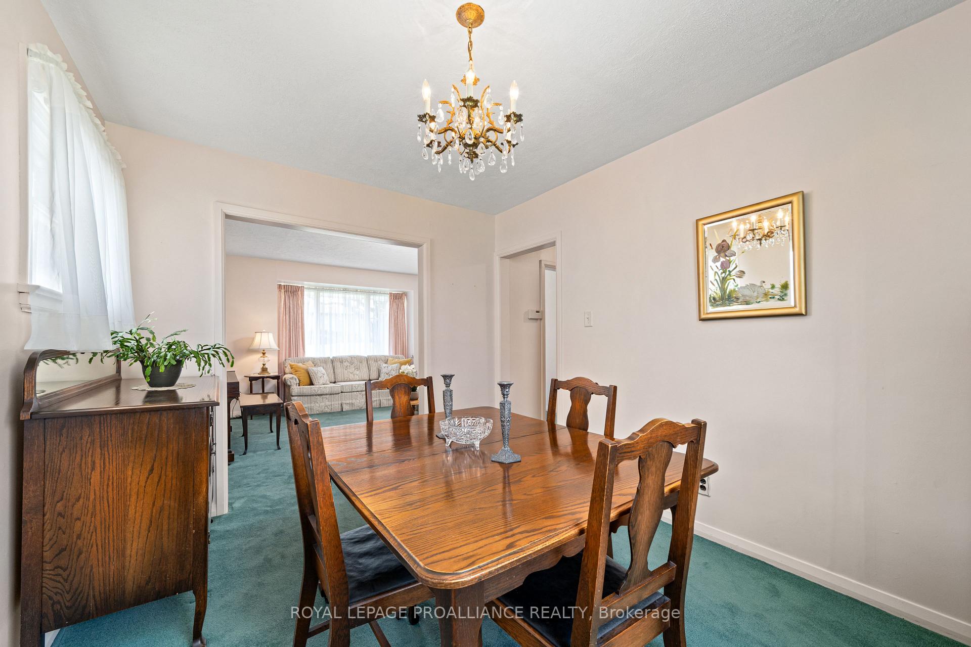 Photo 10 of 37 Fourth Avenue, Quinte West, Trenton Ward — HOMEH