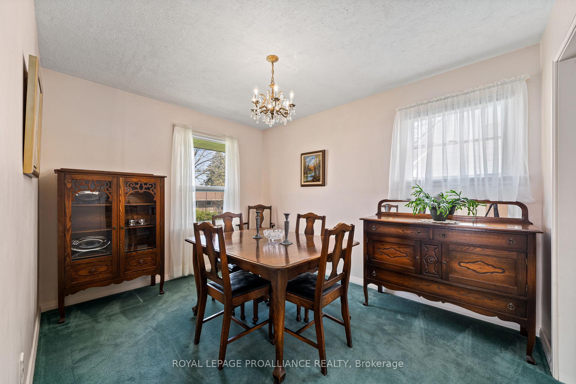 Photo 12 of 37 Fourth Avenue, Quinte West, Trenton Ward — HOMEH