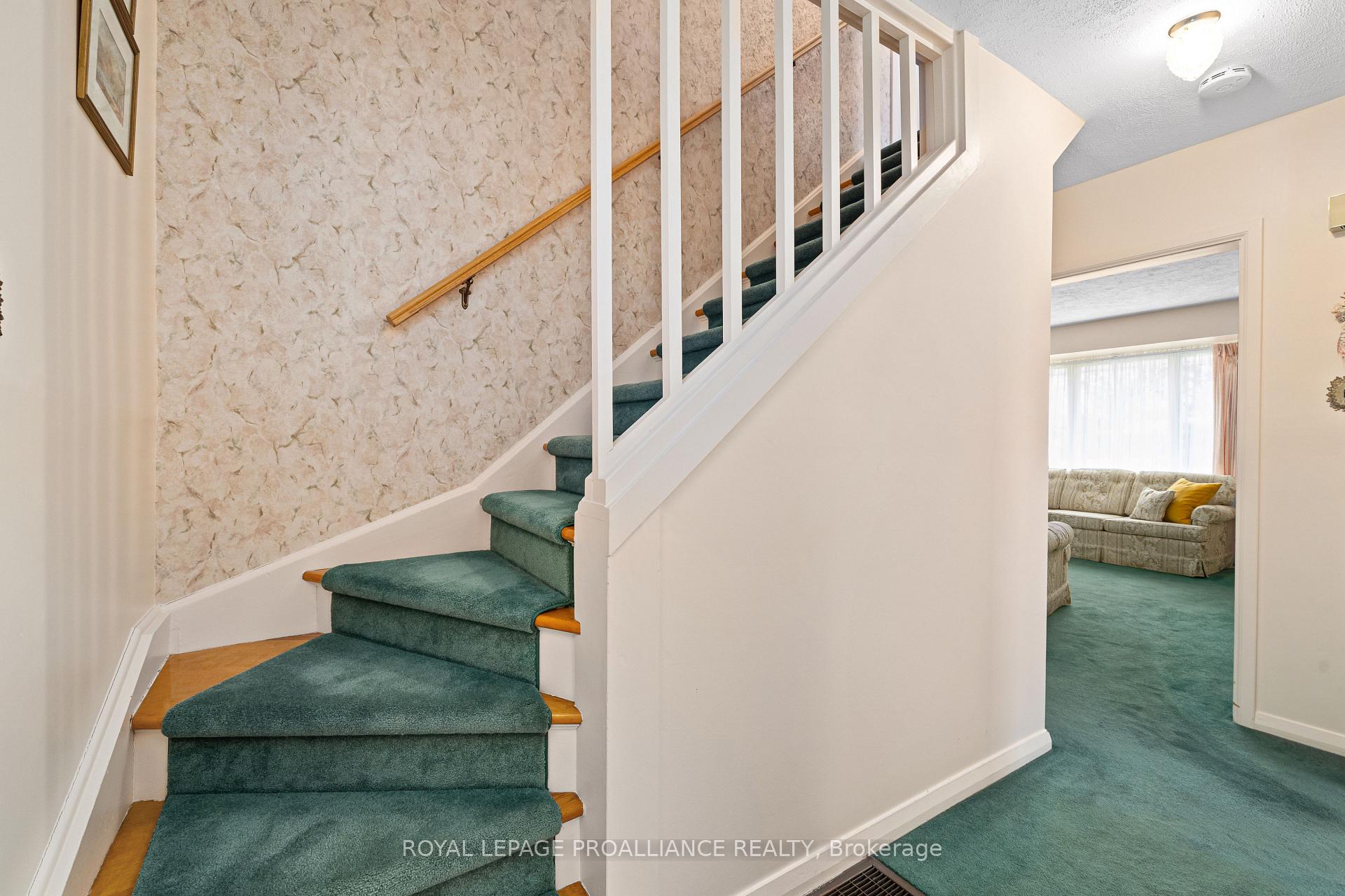 Photo 19 of 37 Fourth Avenue, Quinte West, Trenton Ward — HOMEH