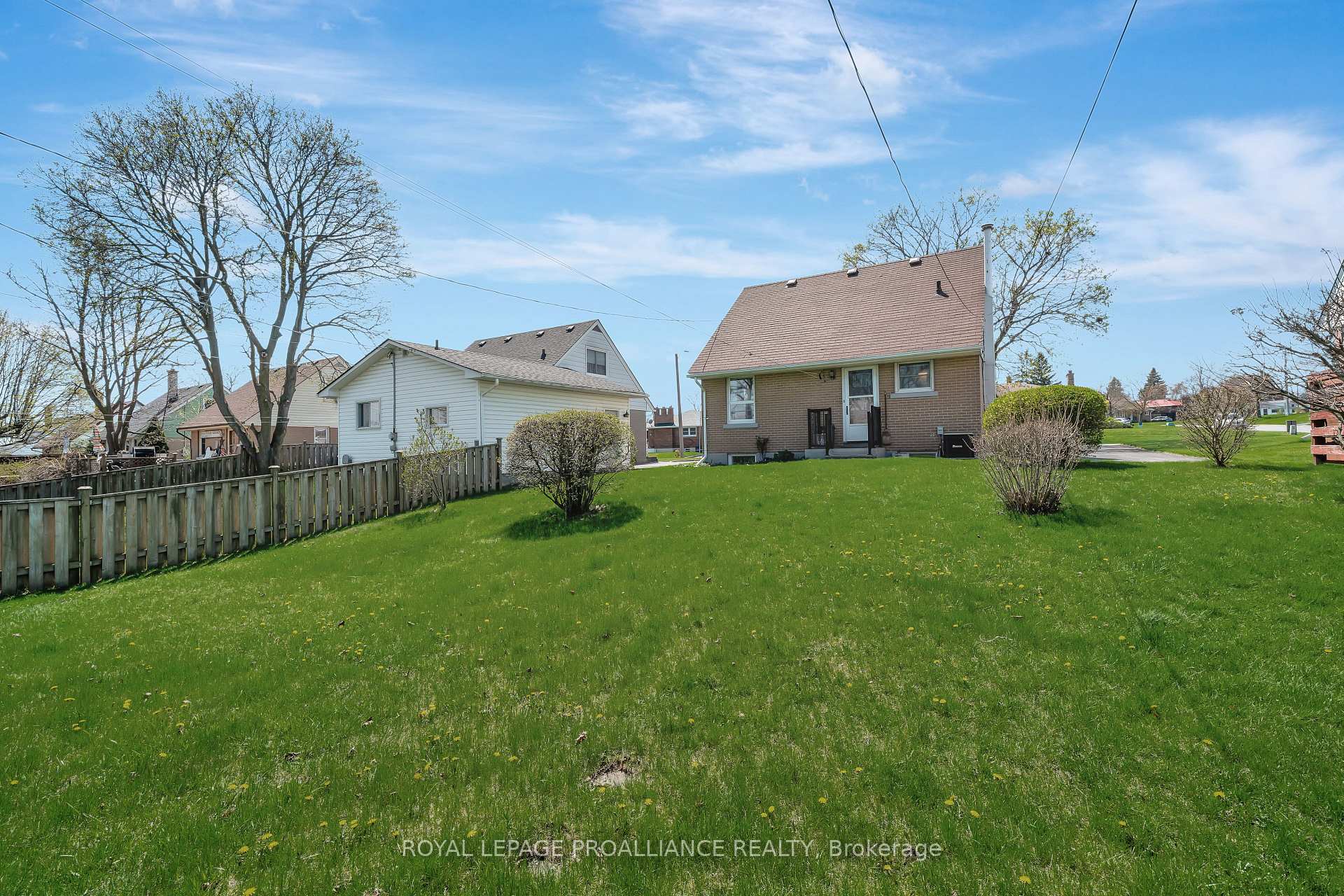 Photo 35 of 37 Fourth Avenue, Quinte West, Trenton Ward — HOMEH