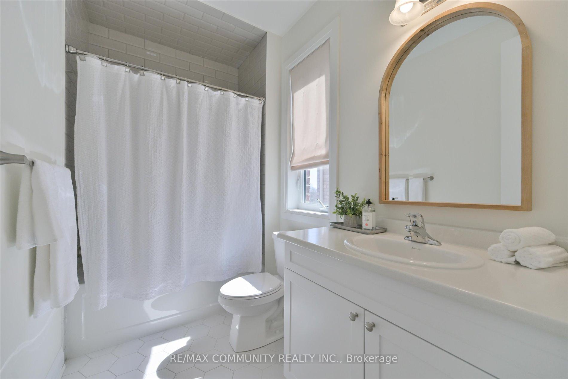 Photo 35 of 3255 Turnstone Boulevard, Pickering, Rural Pickering — HOMEH