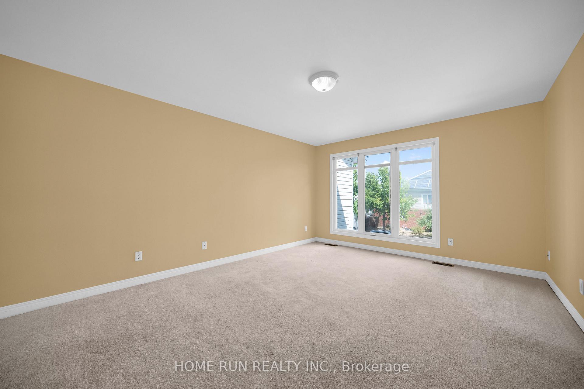 Photo 24 of 310 Parkin Circle, Ottawa, Blossom Park/Kemp Park/Findlay Creek — HOMEH