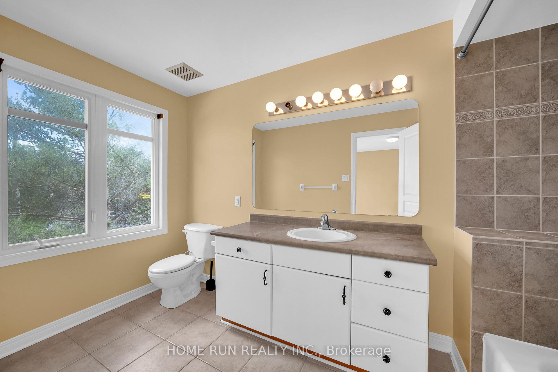 Photo 12 of 310 Parkin Circle, Ottawa, Blossom Park/Kemp Park/Findlay Creek — HOMEH